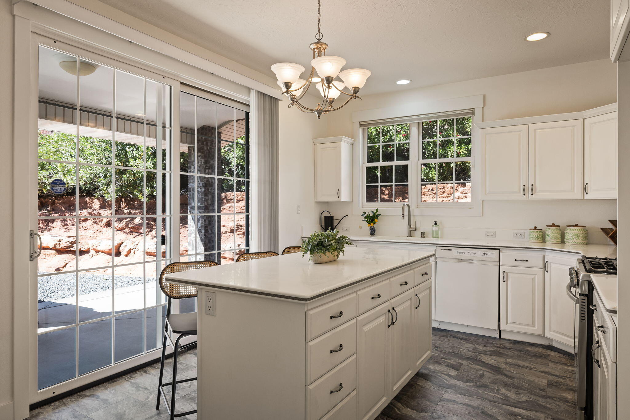 SANDSTONE TERRACE - Residential