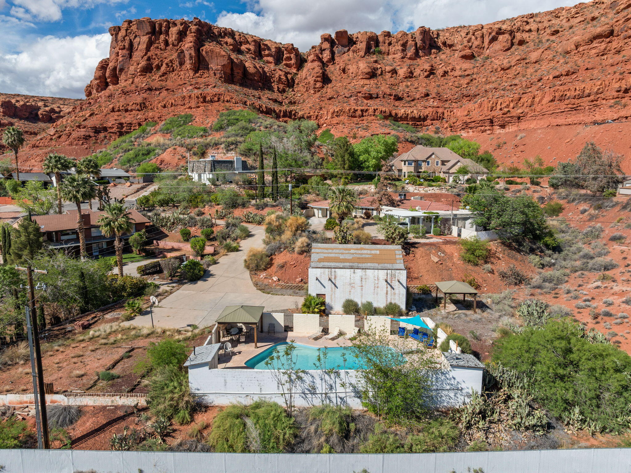 SANDSTONE TERRACE - Residential