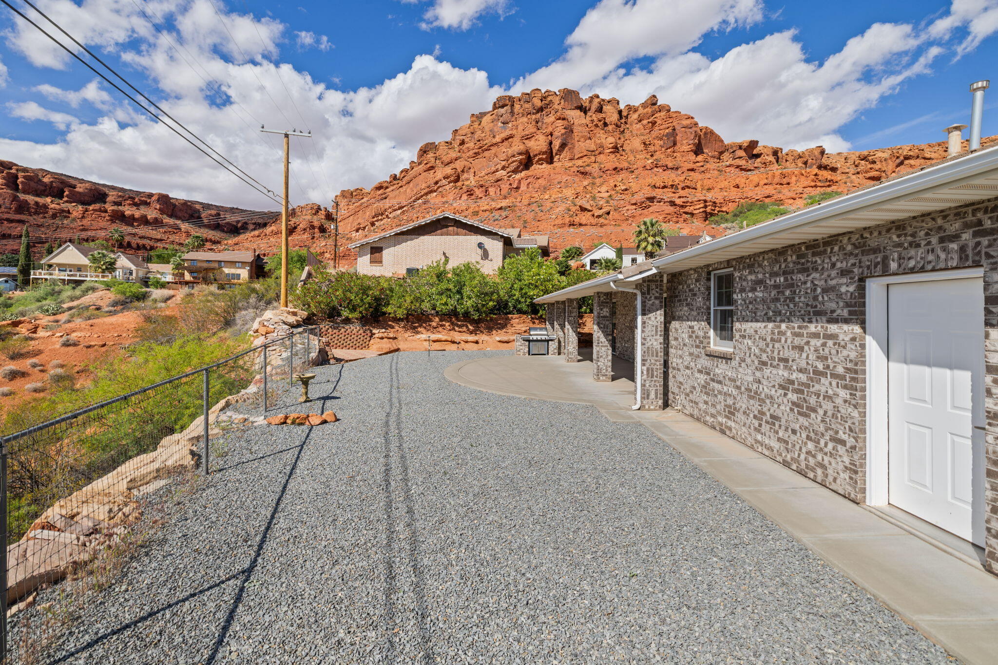 SANDSTONE TERRACE - Residential
