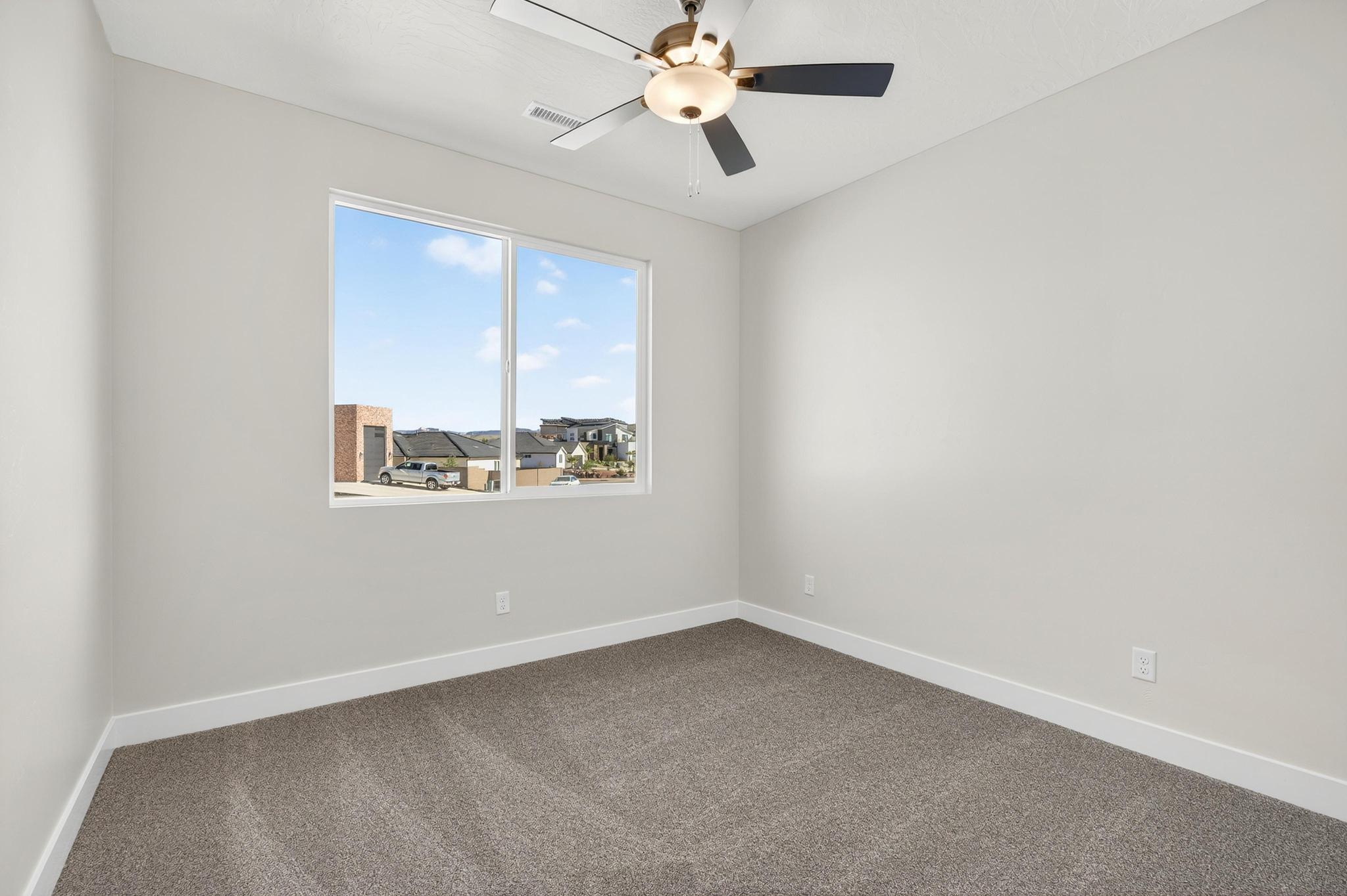 SCENIC POINTE - Residential