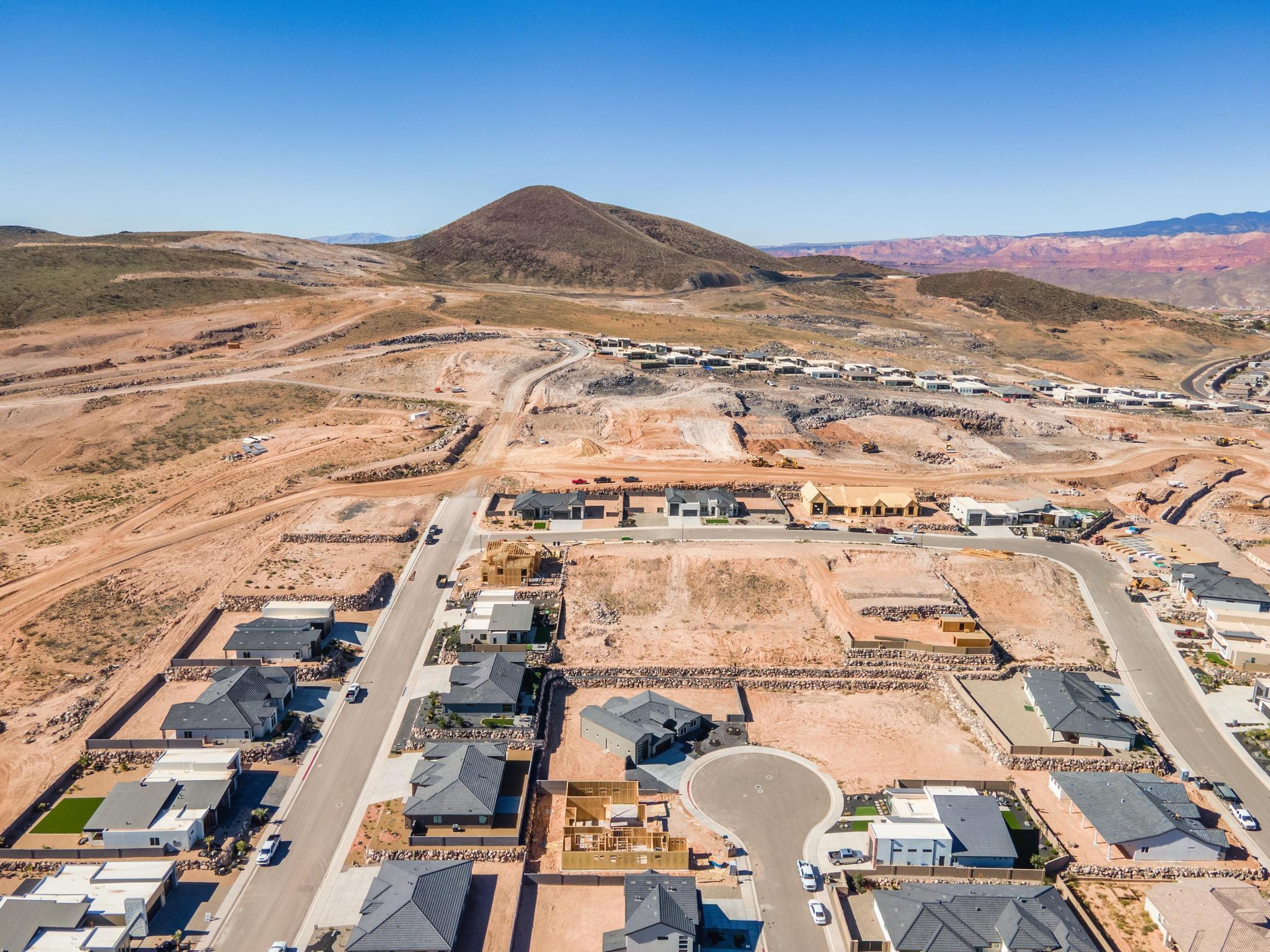 SCENIC POINTE - Residential