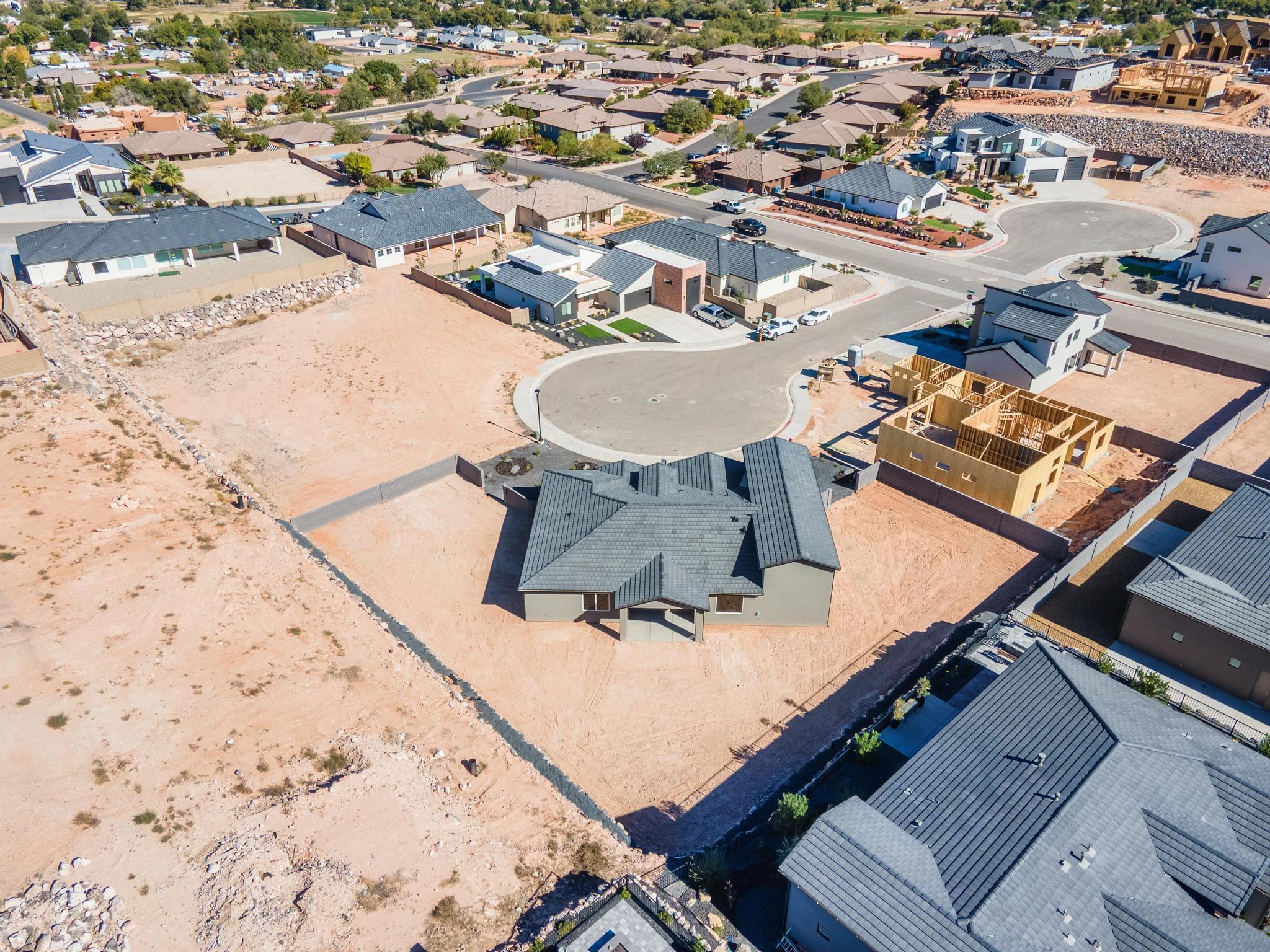 SCENIC POINTE - Residential