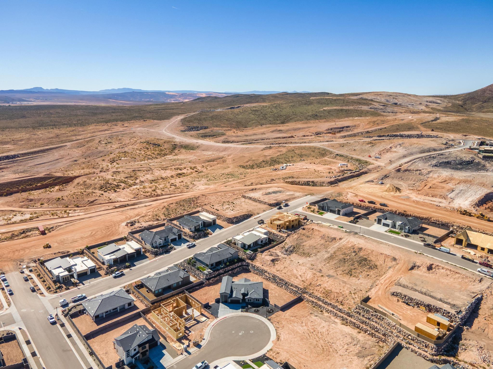 SCENIC POINTE - Residential