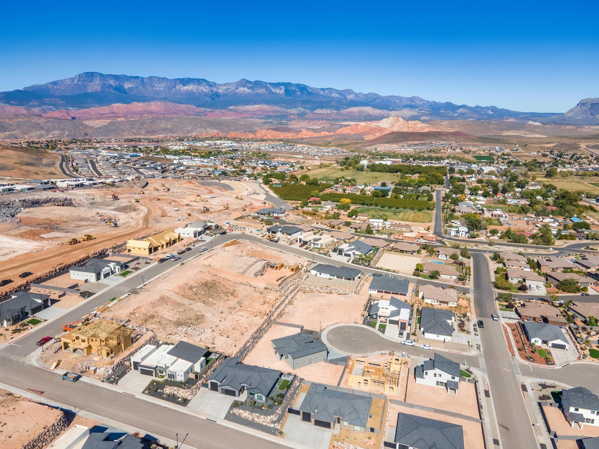 SCENIC POINTE - Residential