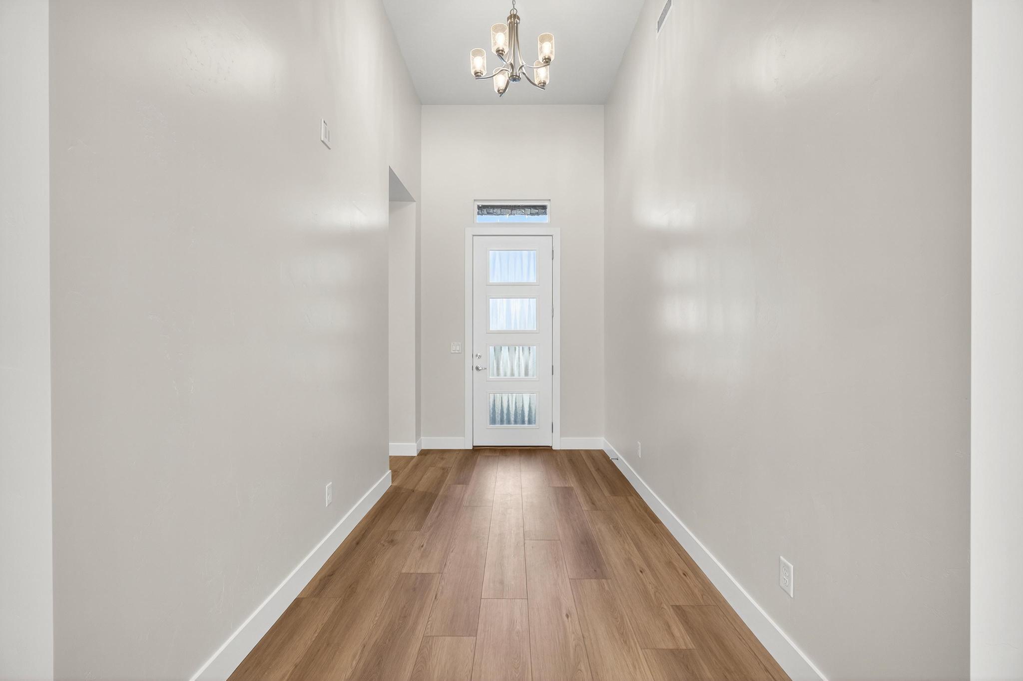 SCENIC POINTE - Residential