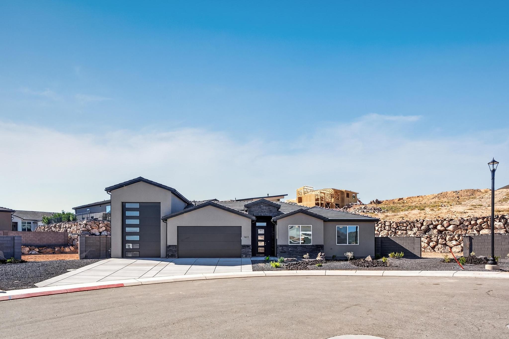 SCENIC POINTE - Residential