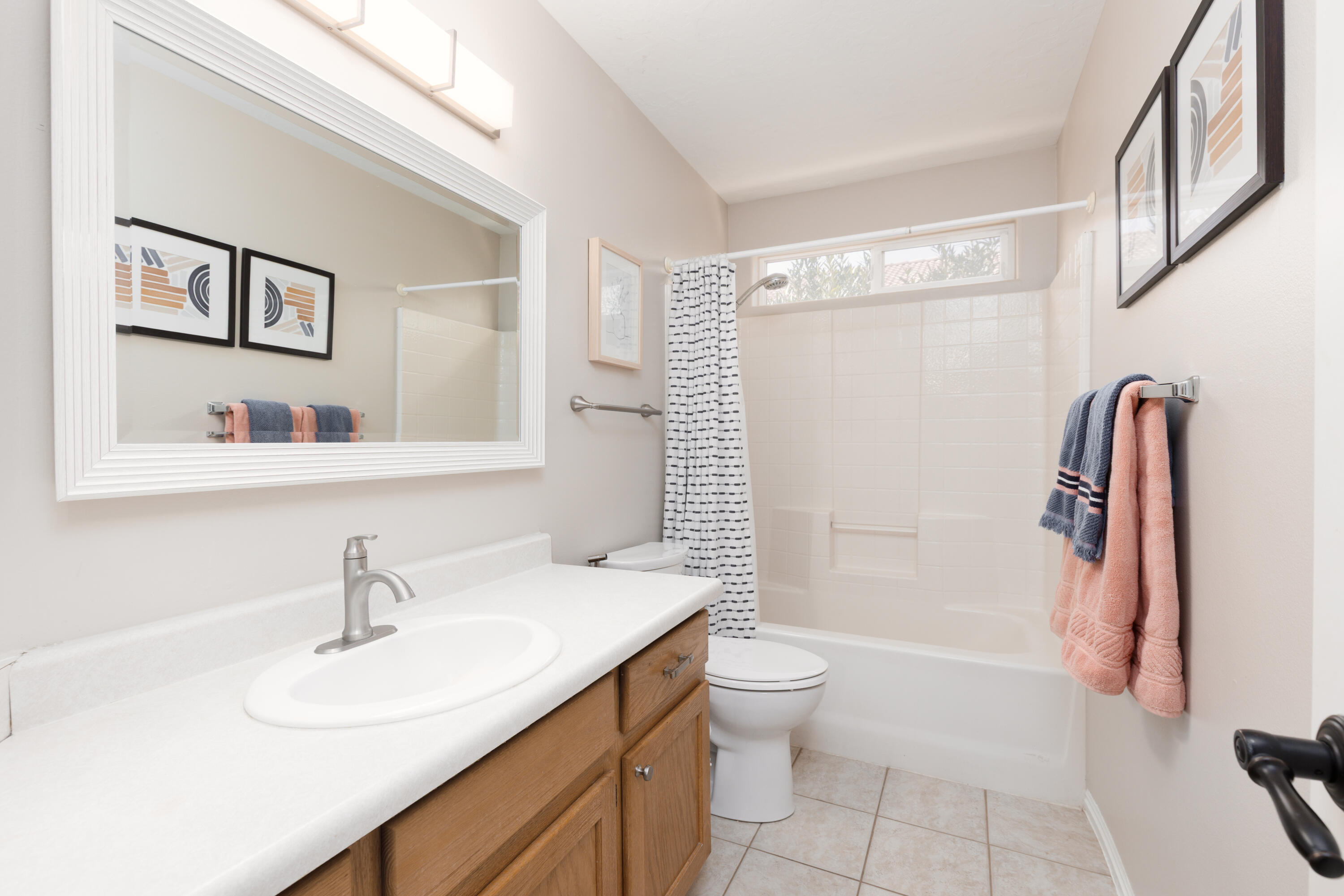 RED MOUNTAIN TOWNHOMES - Residential