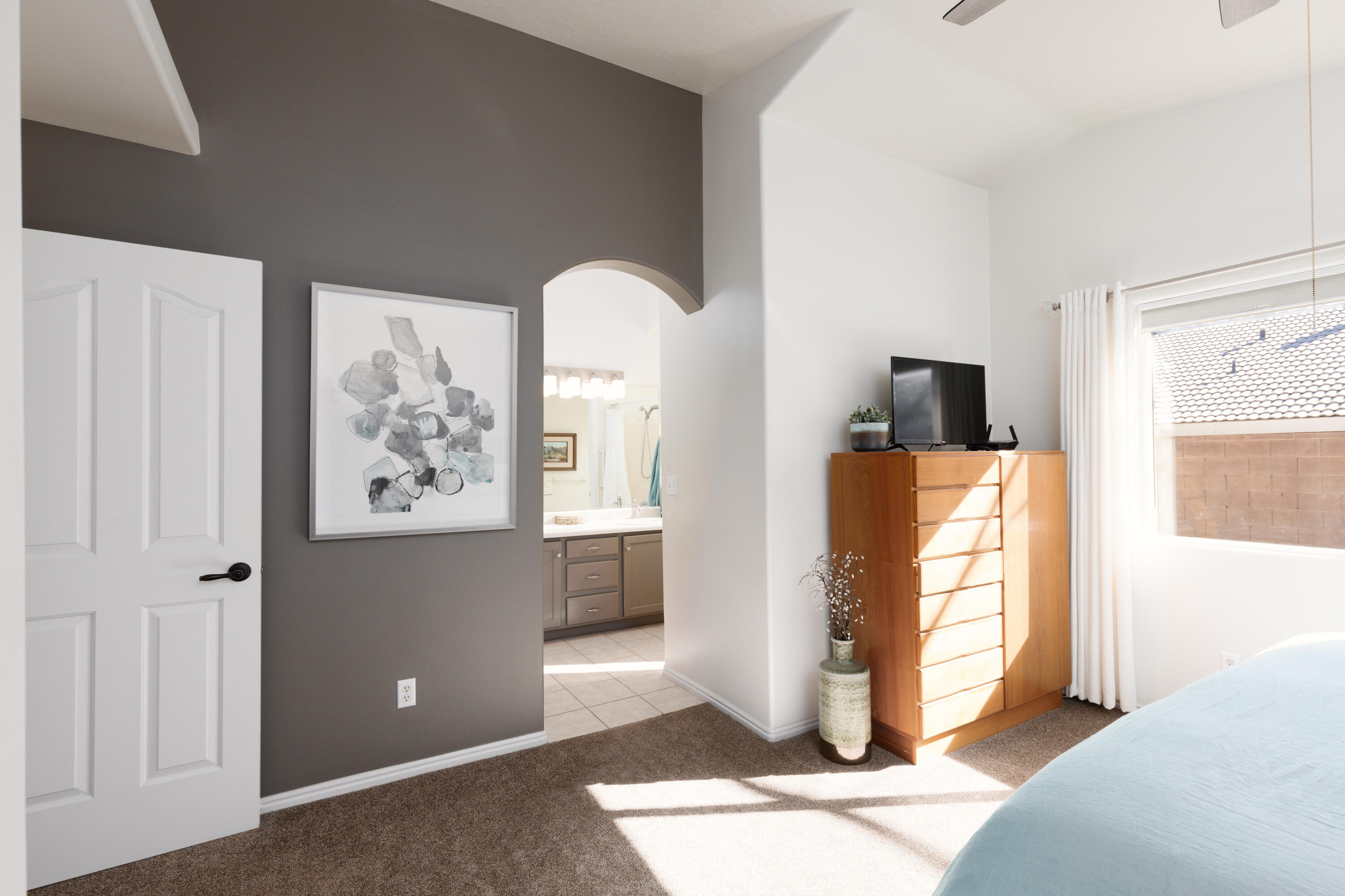 RED MOUNTAIN TOWNHOMES - Residential