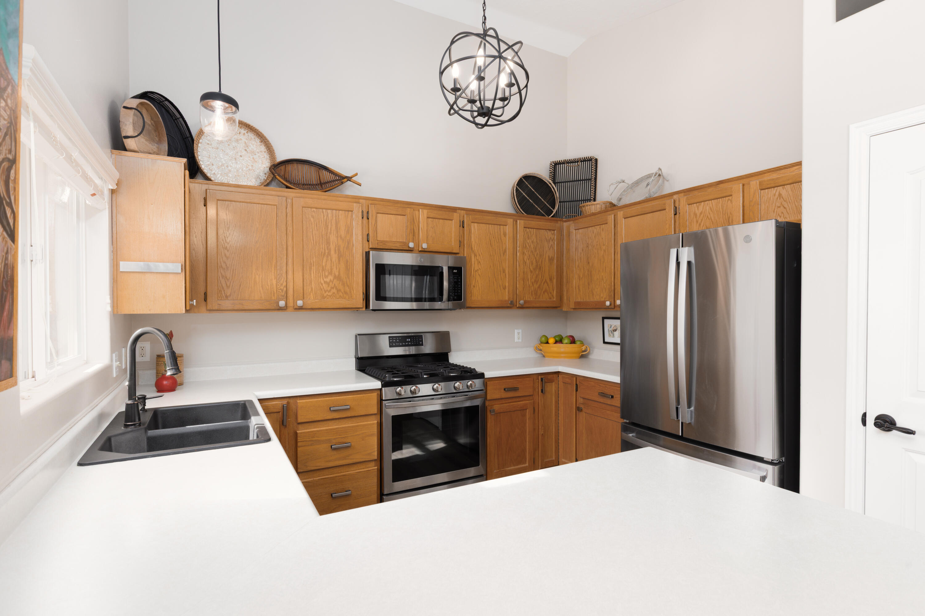 RED MOUNTAIN TOWNHOMES - Residential