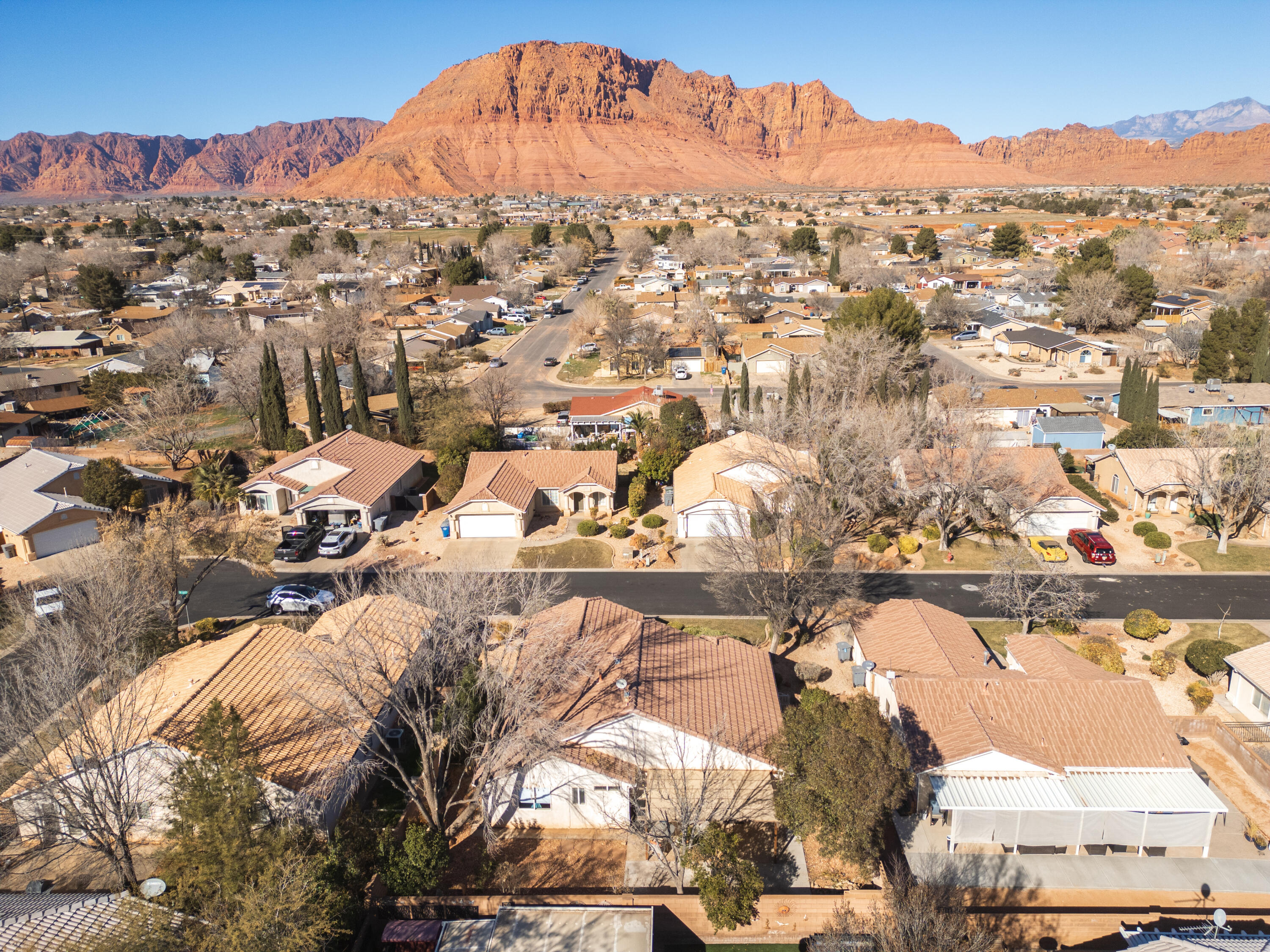 RED MOUNTAIN TOWNHOMES - Residential