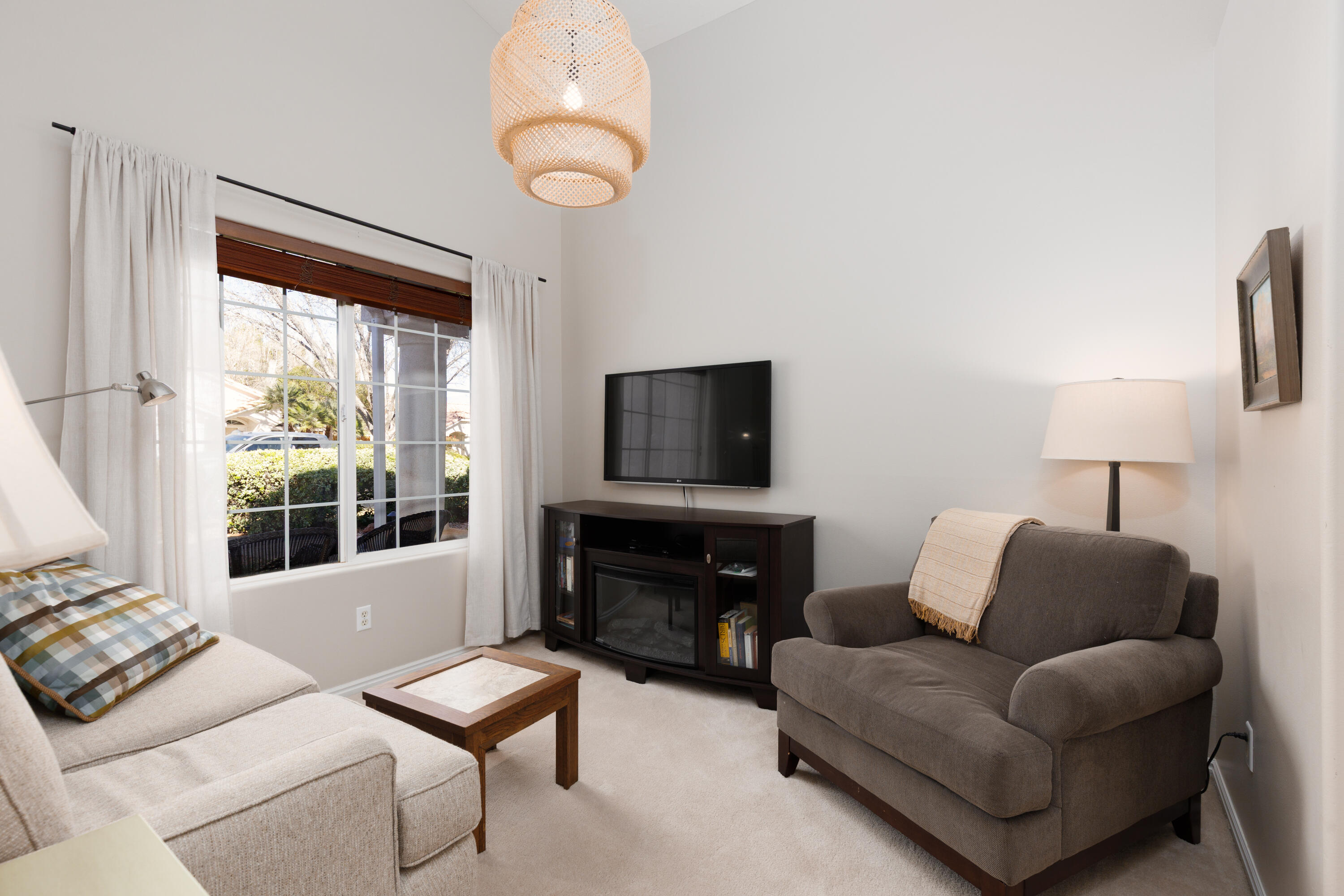 RED MOUNTAIN TOWNHOMES - Residential