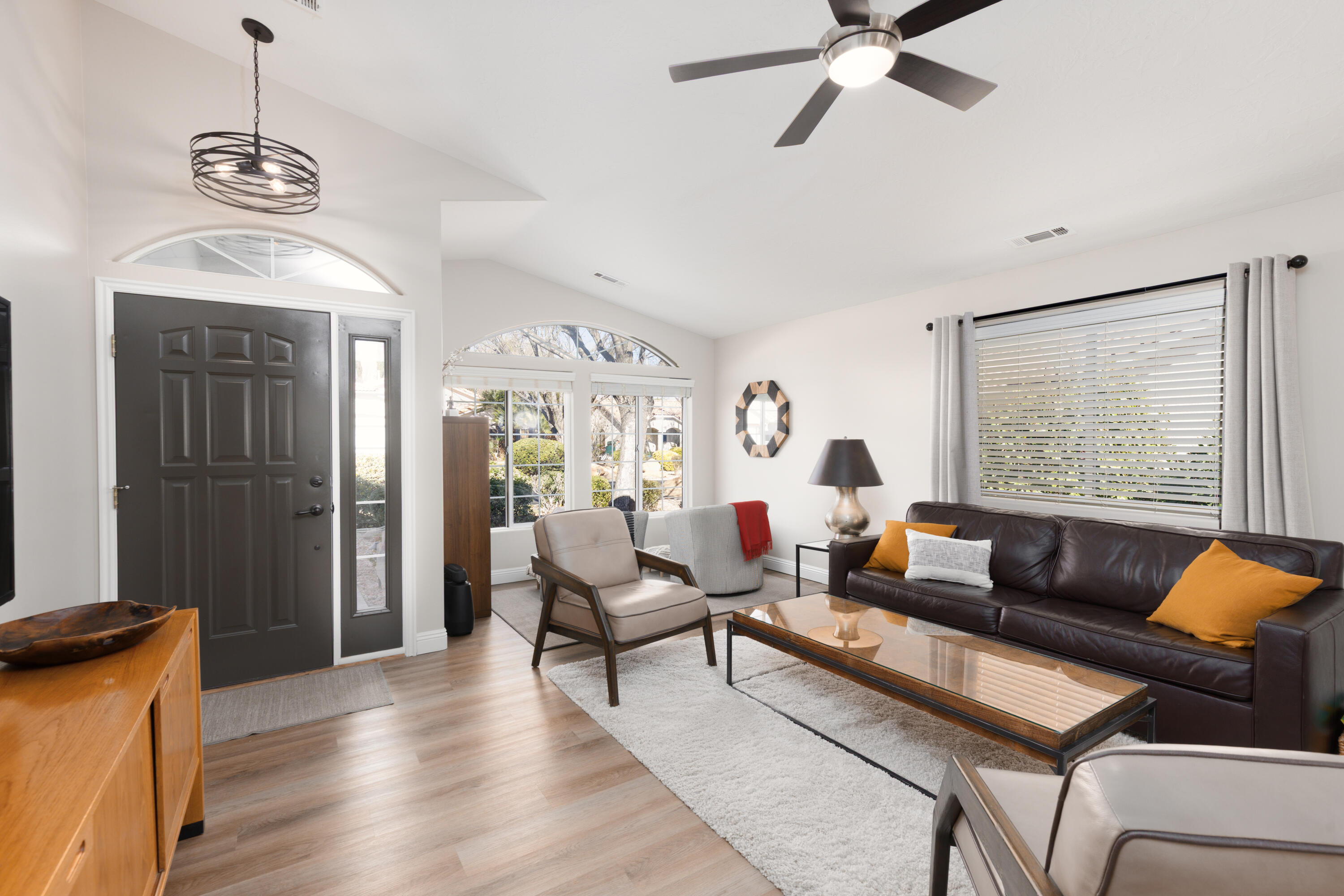 RED MOUNTAIN TOWNHOMES - Residential