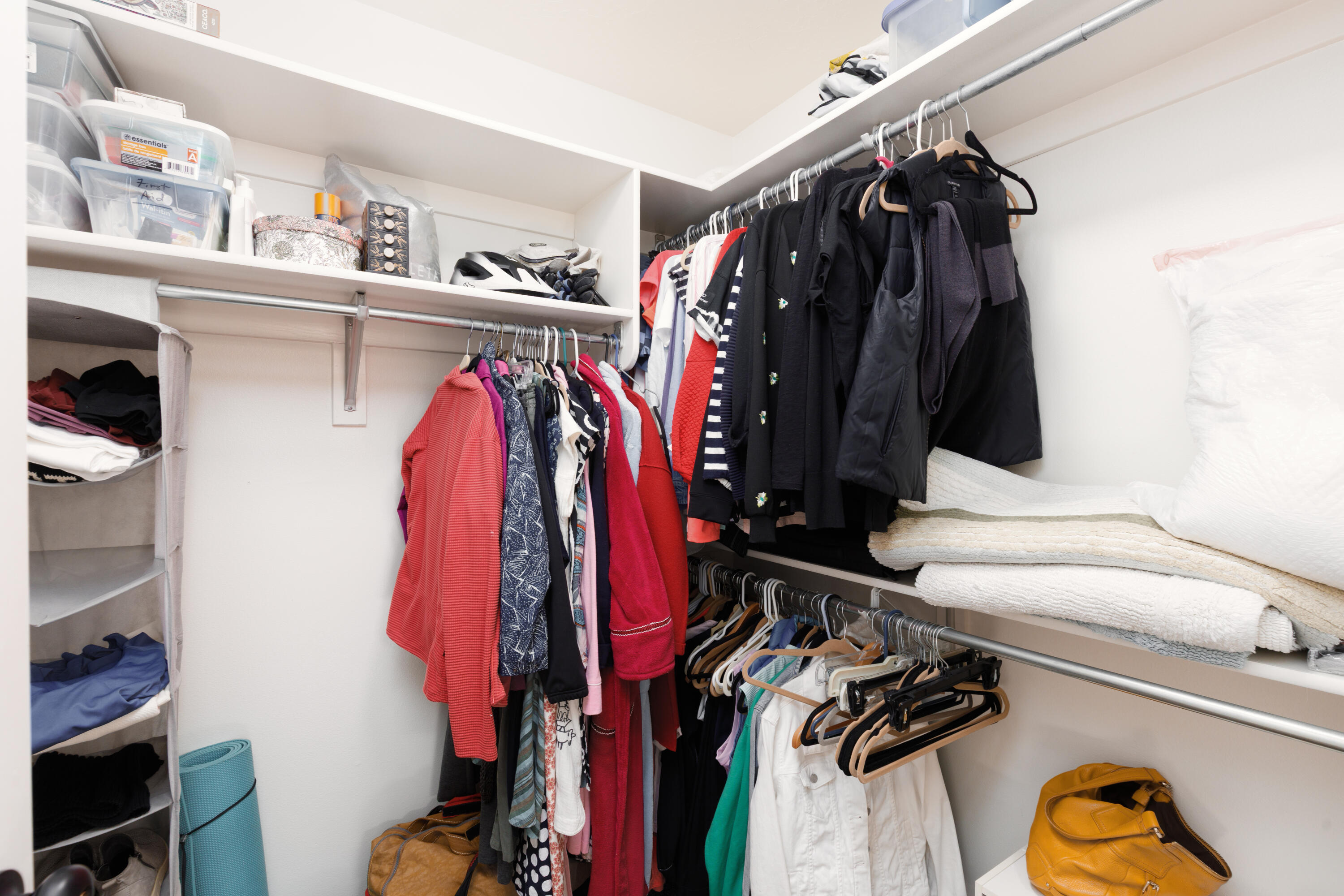 RED MOUNTAIN TOWNHOMES - Residential