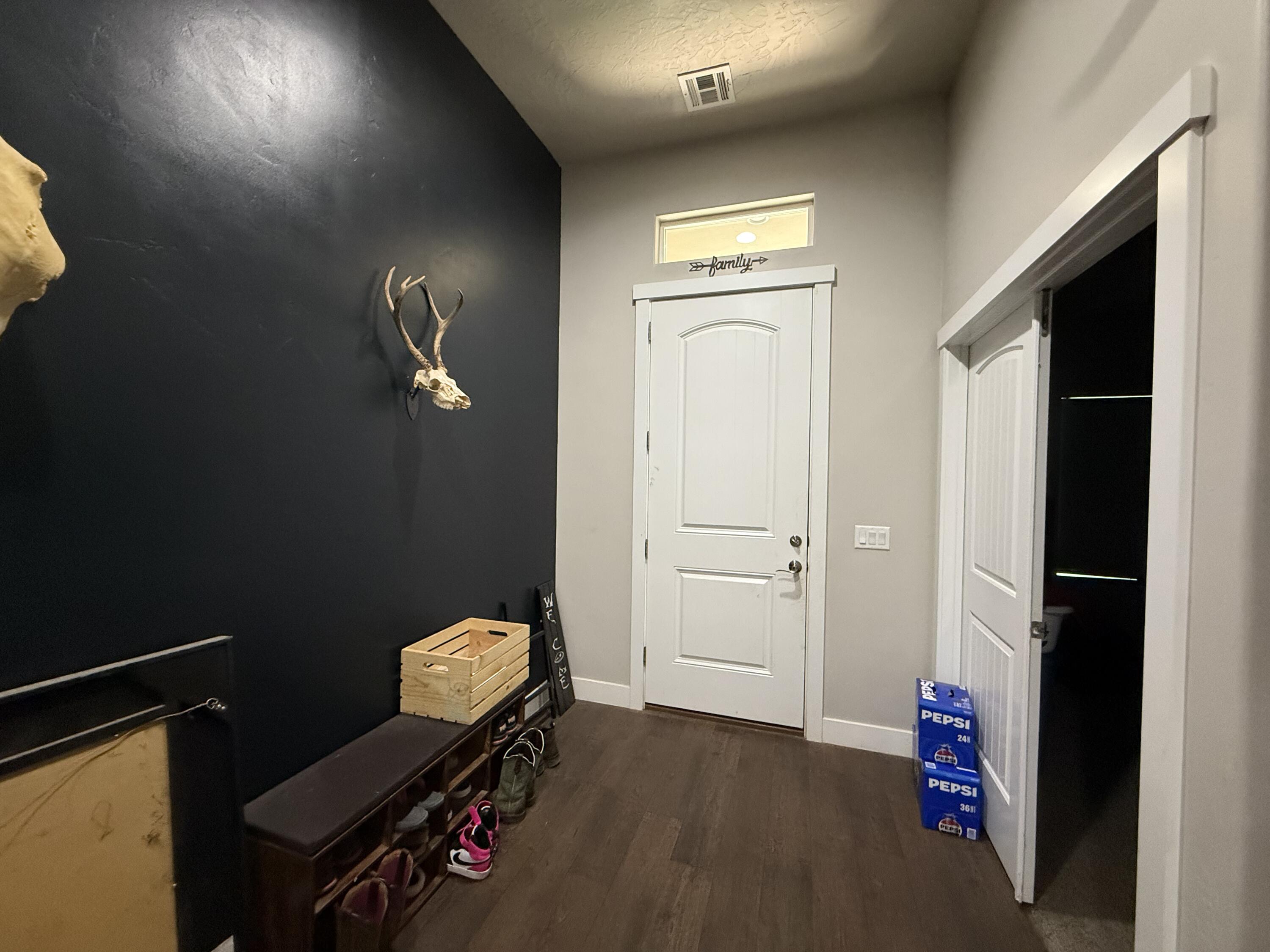 BROOKHAVEN FIELDS - Residential