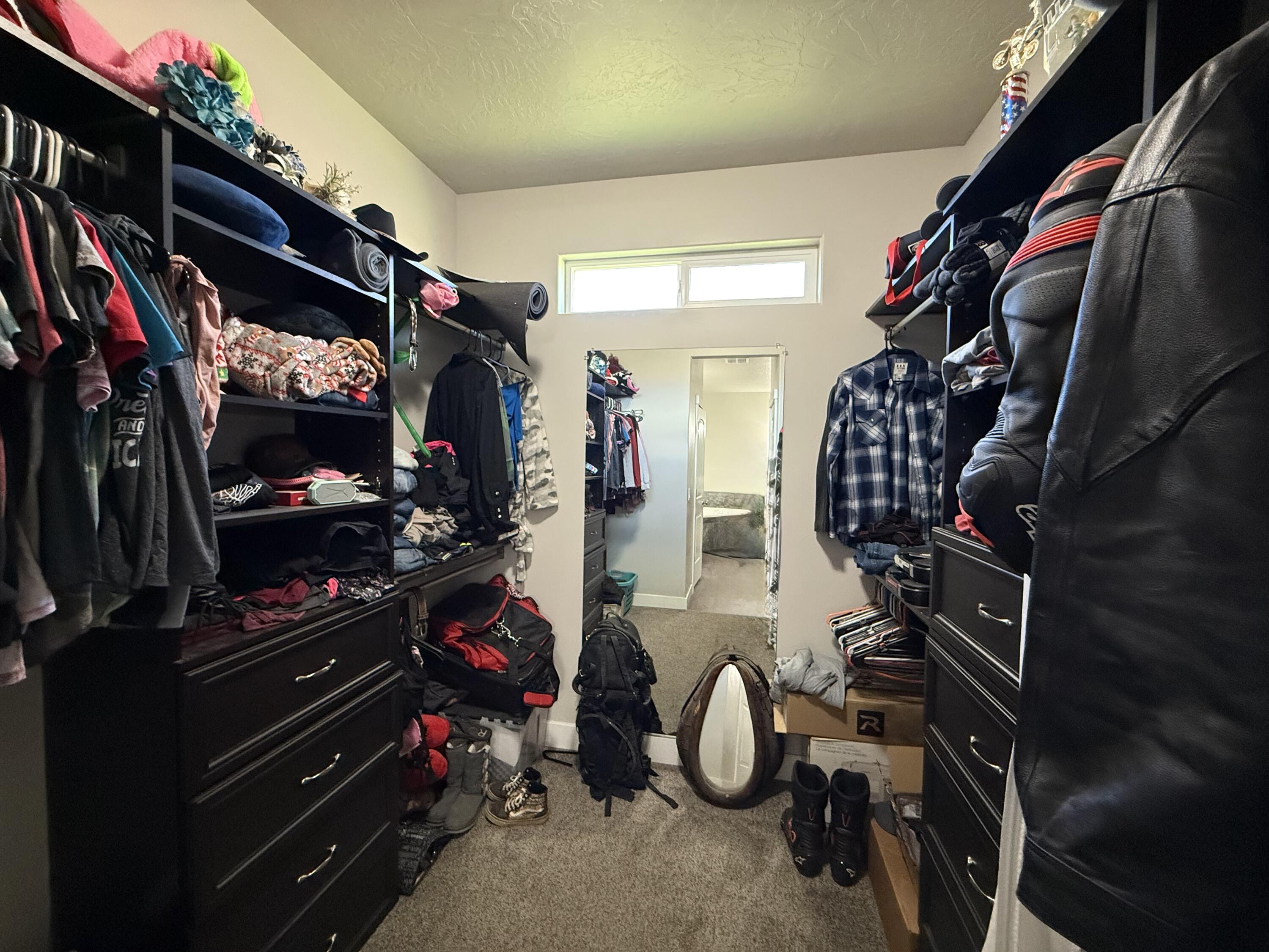 BROOKHAVEN FIELDS - Residential