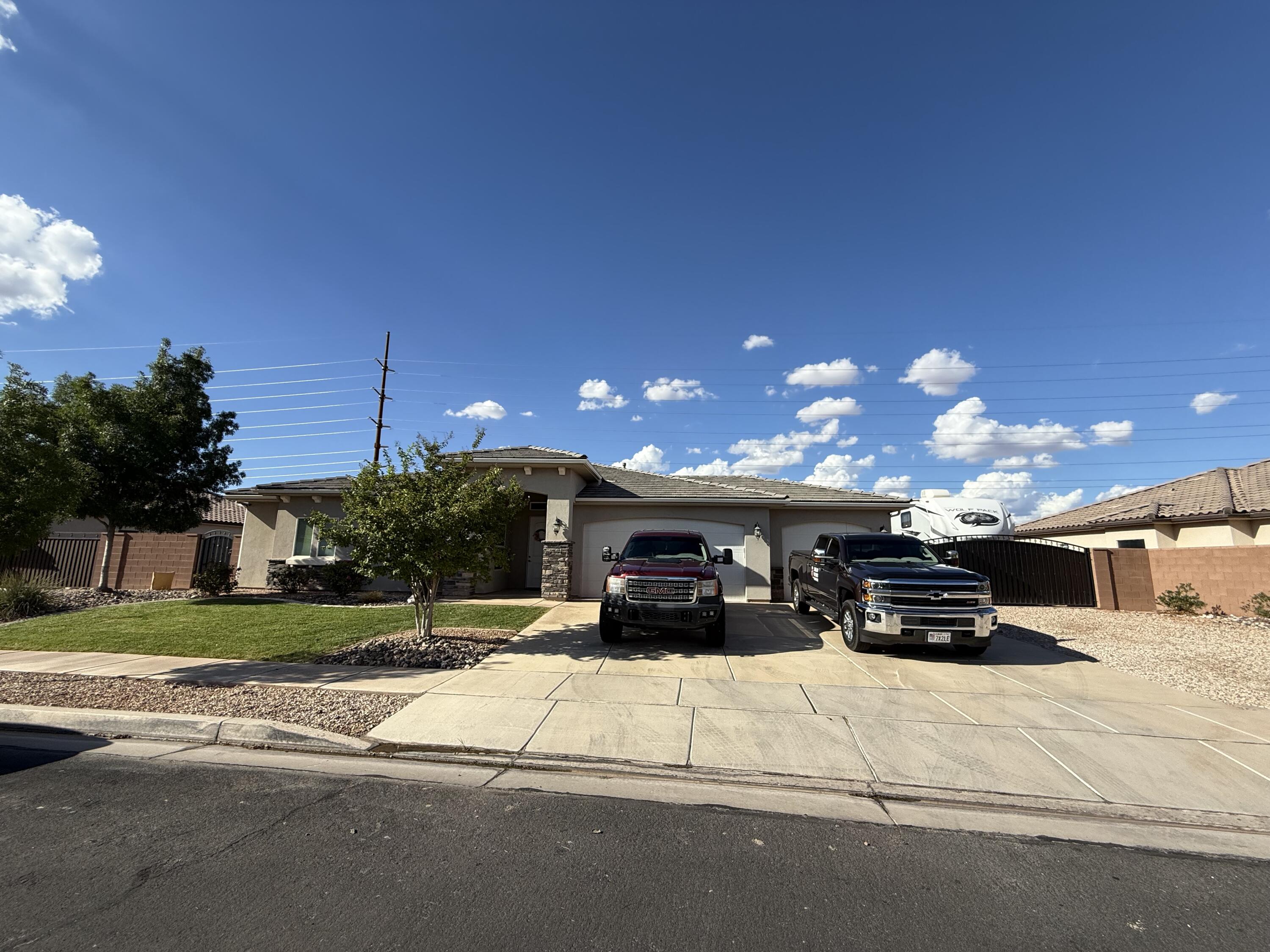 BROOKHAVEN FIELDS - Residential