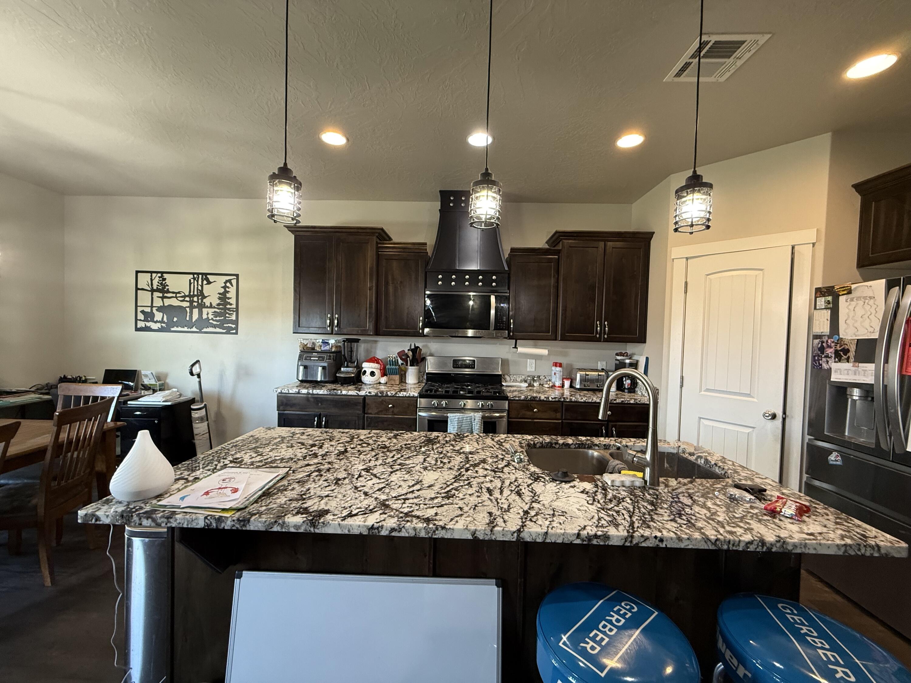 BROOKHAVEN FIELDS - Residential