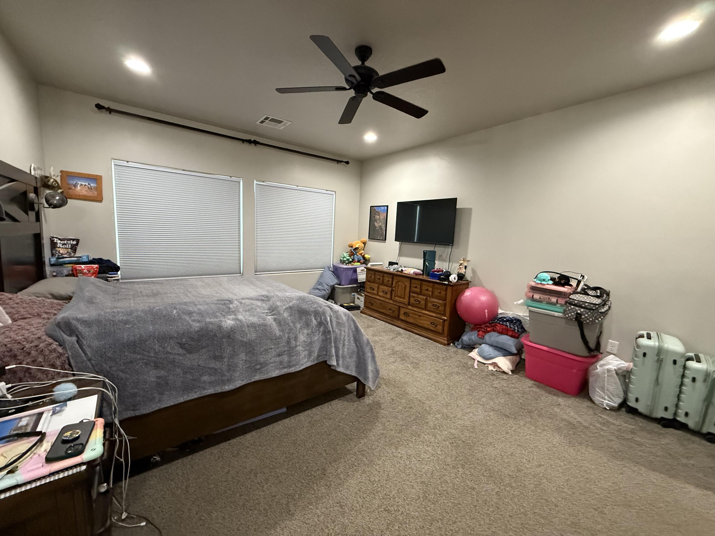 BROOKHAVEN FIELDS - Residential