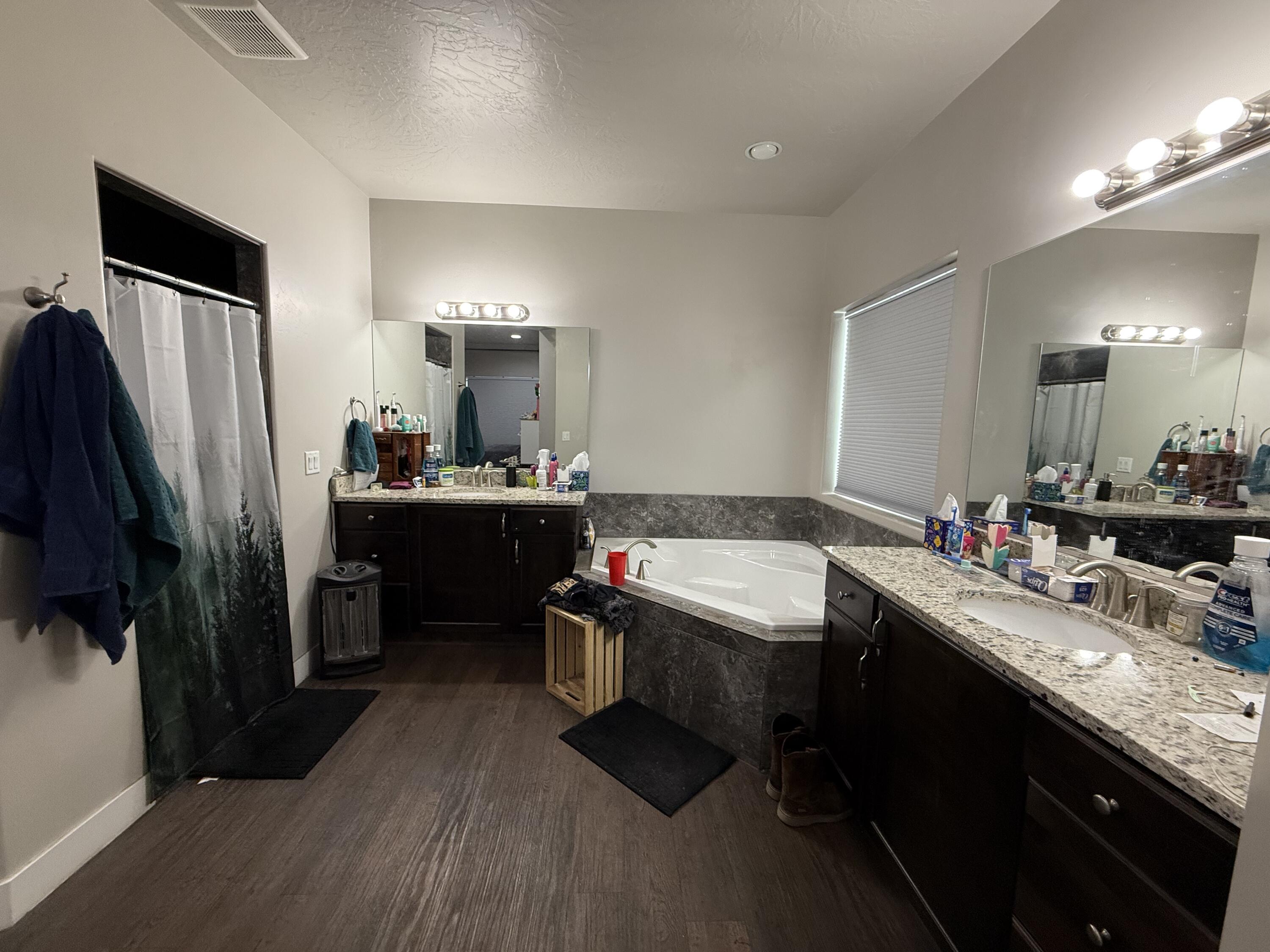 BROOKHAVEN FIELDS - Residential