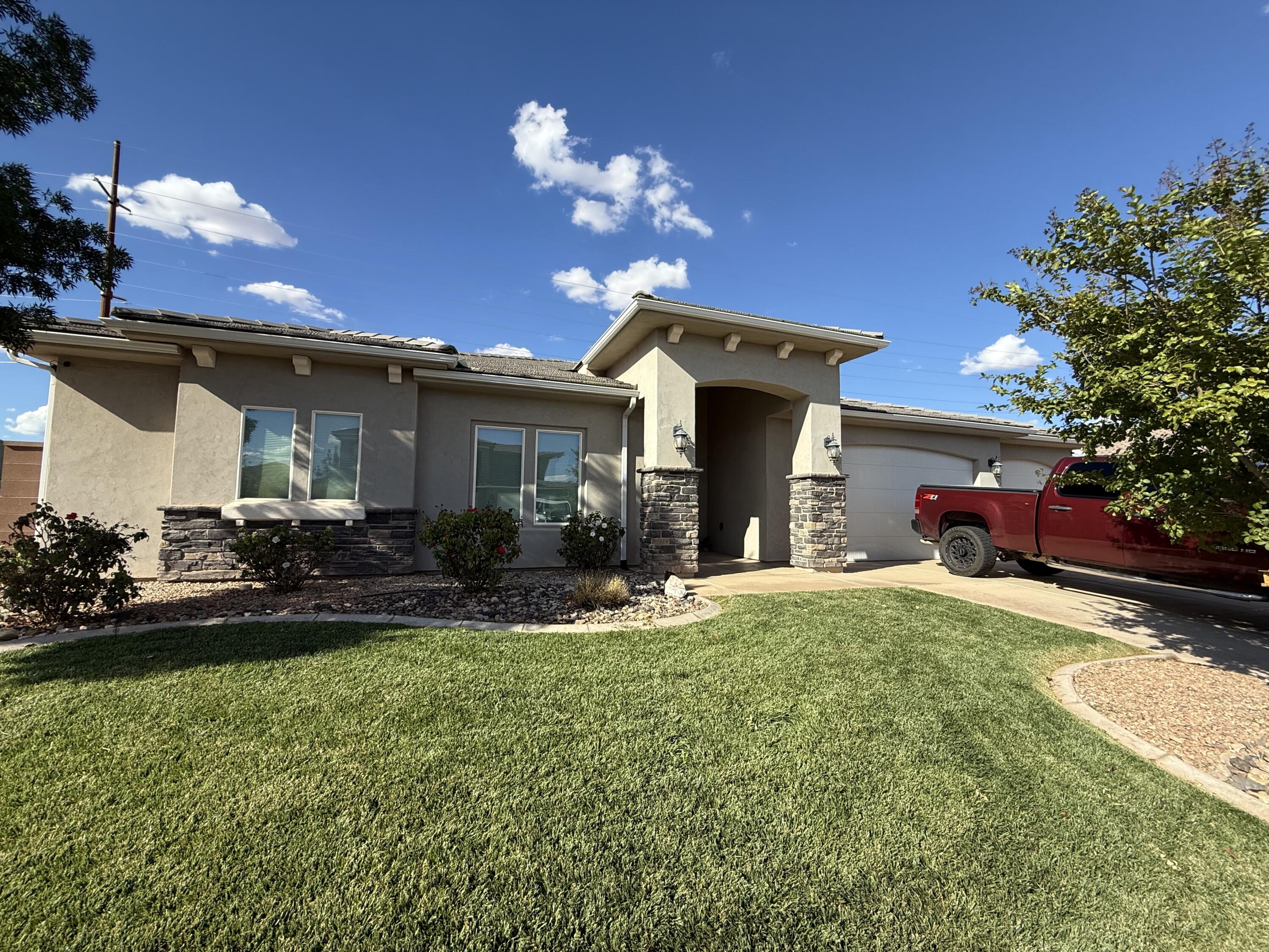 BROOKHAVEN FIELDS - Residential