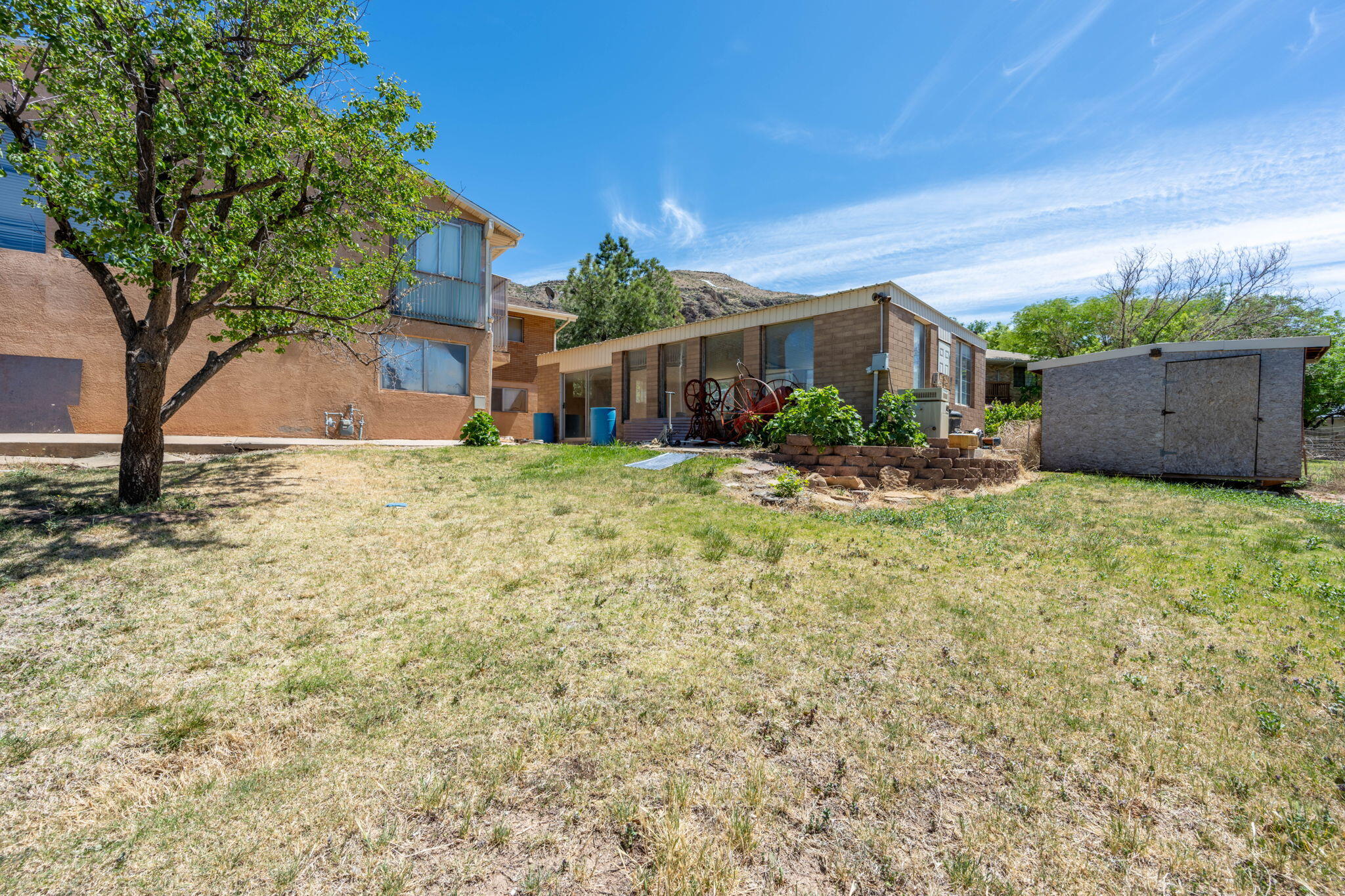 LAVERKIN TOWNSITE AND FIELD - Residential