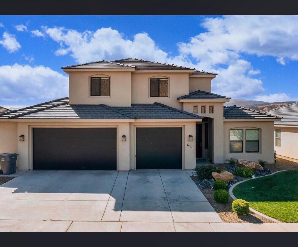 Photo of 611 S Balancing Rock DR, Washington, UT 84780 (MLS # 26-277245)