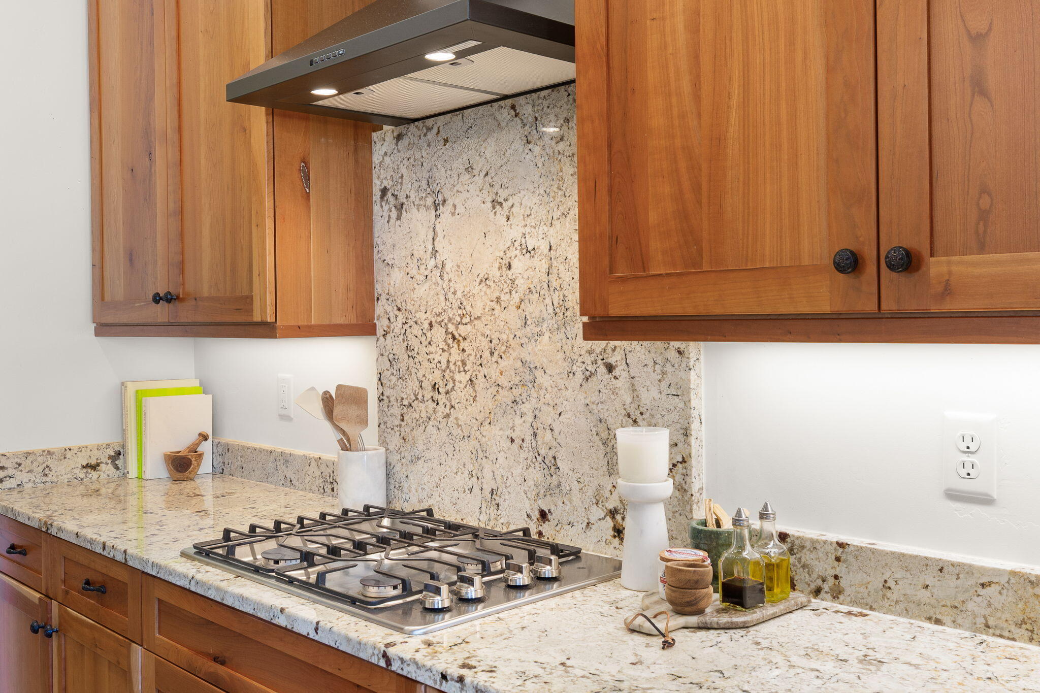 VINEYARD RIDGE - Residential