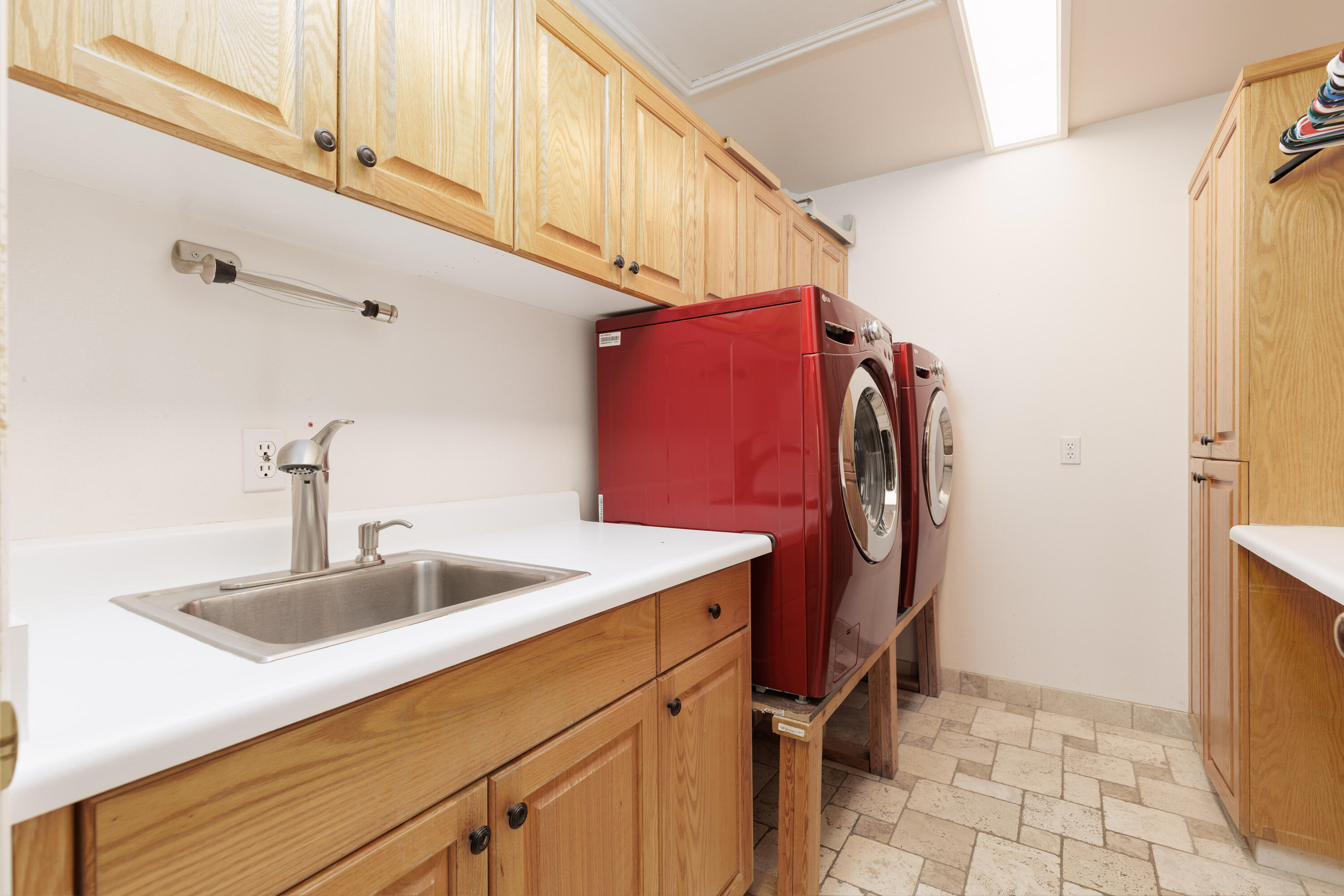 BLOOMINGTON HILLS - Residential