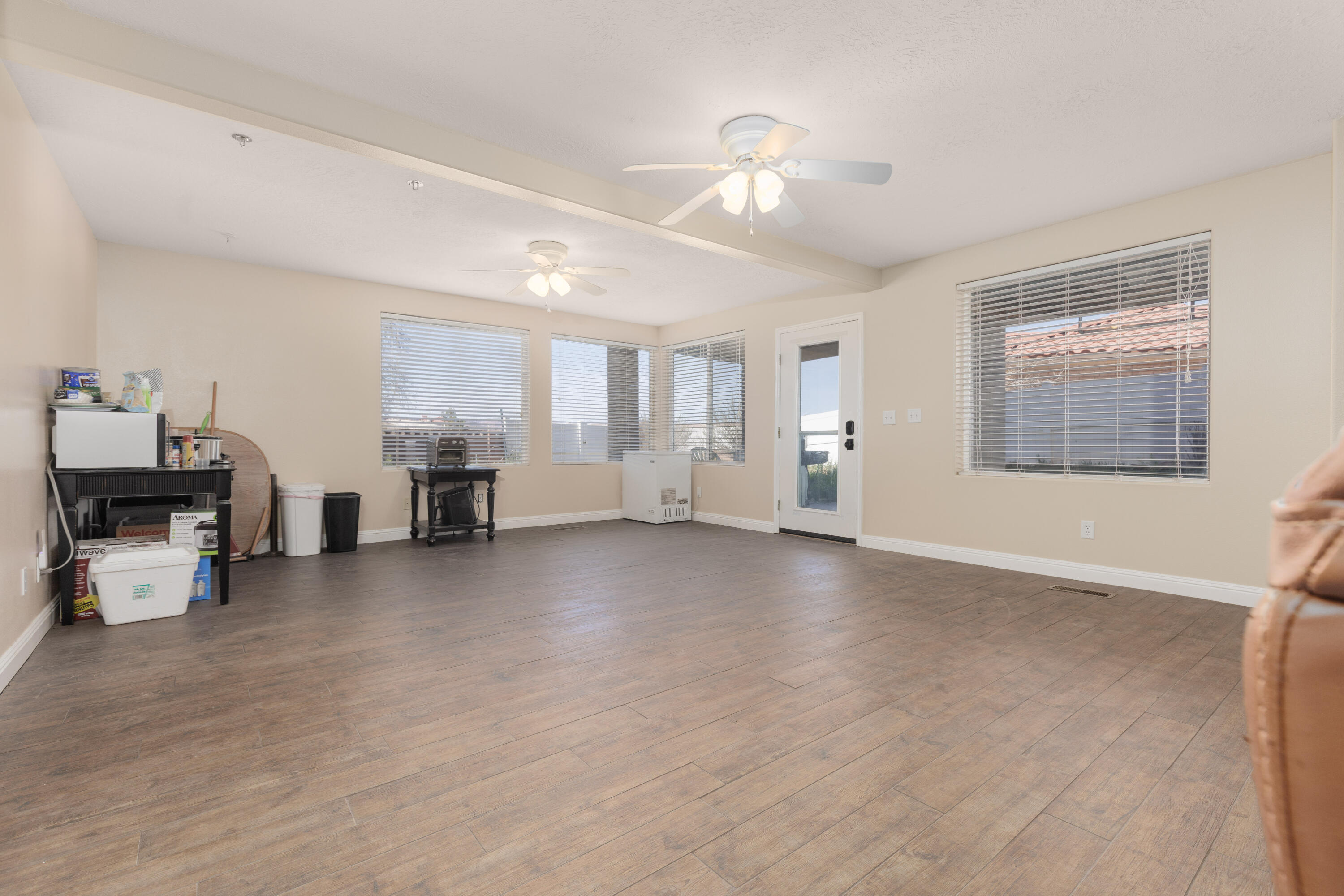 BLOOMINGTON HILLS - Residential