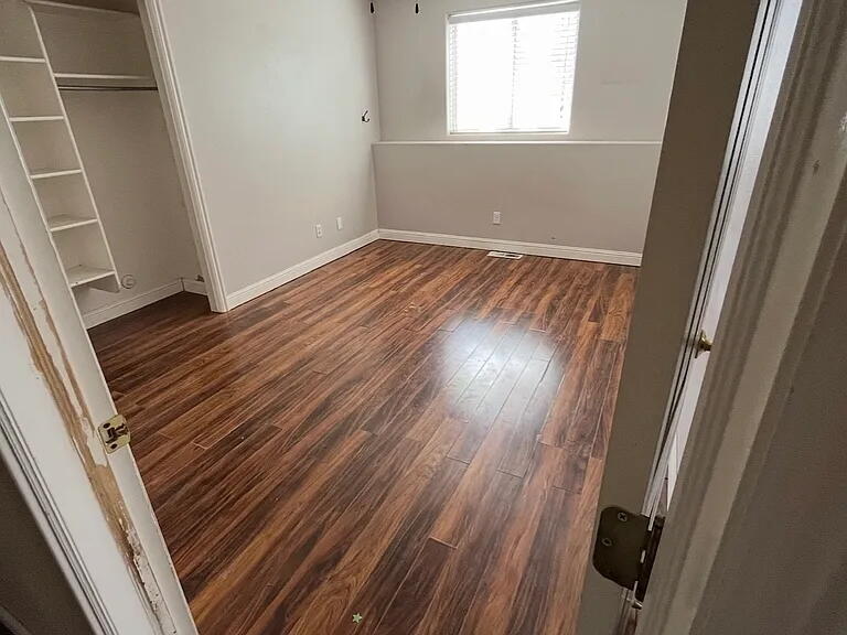 BLOOMINGTON HILLS - Residential