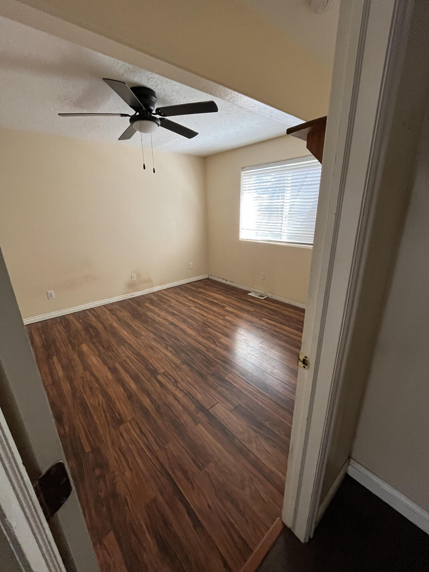 BLOOMINGTON HILLS - Residential