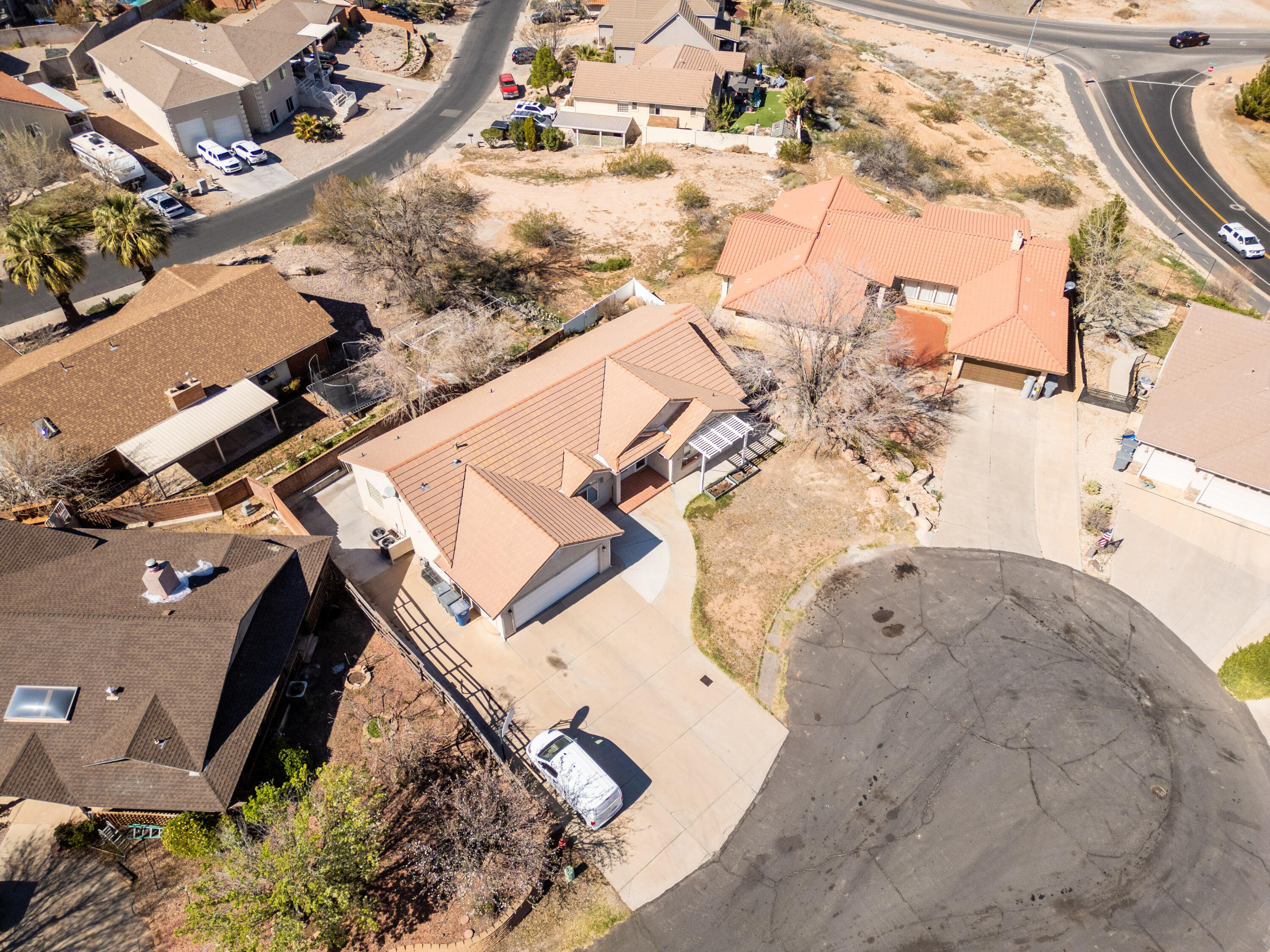 BLOOMINGTON HILLS - Residential