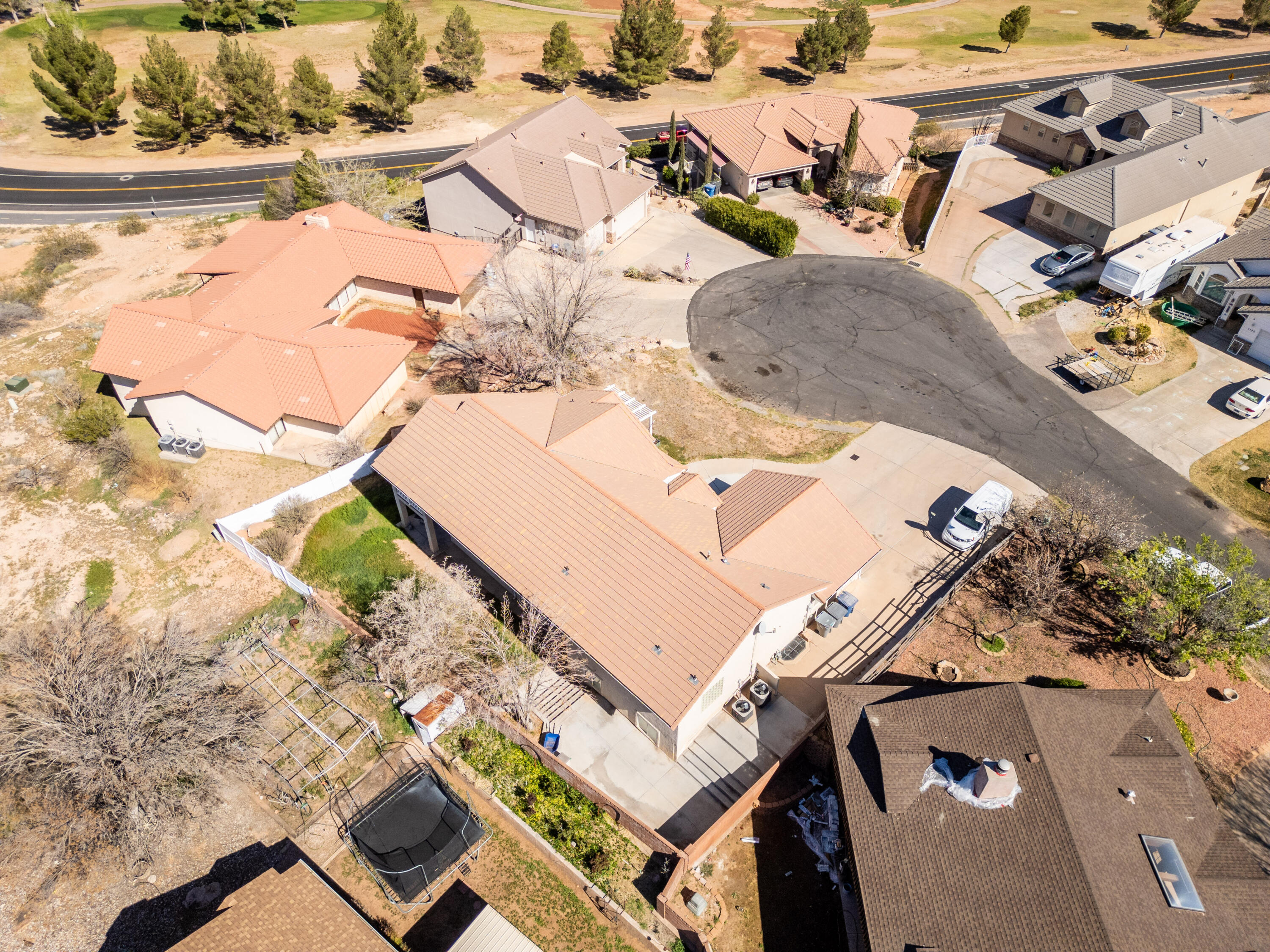 BLOOMINGTON HILLS - Residential