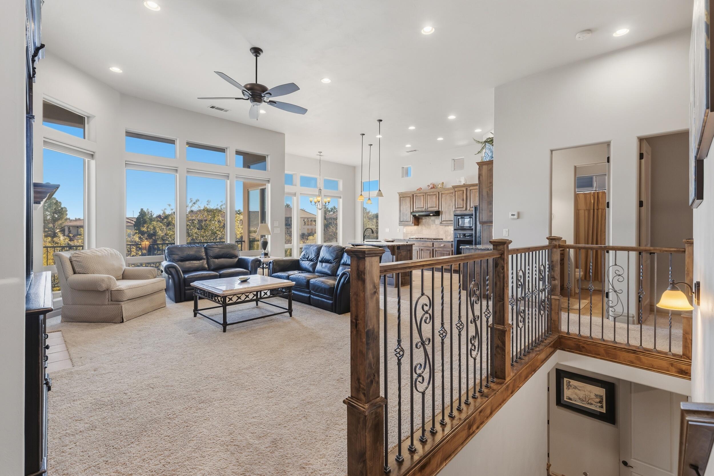 BRIDGEWATER TOWNHOMES AT SUNBROOK - Residential