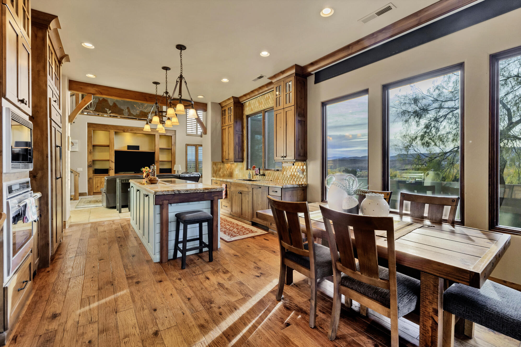 WHISPER RIDGE - Residential