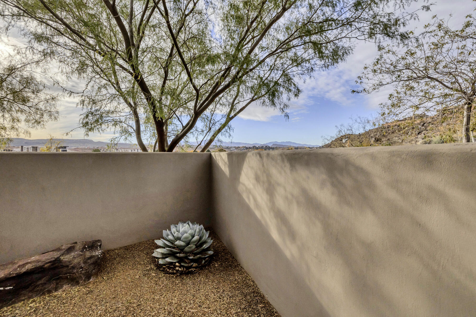 WHISPER RIDGE - Residential