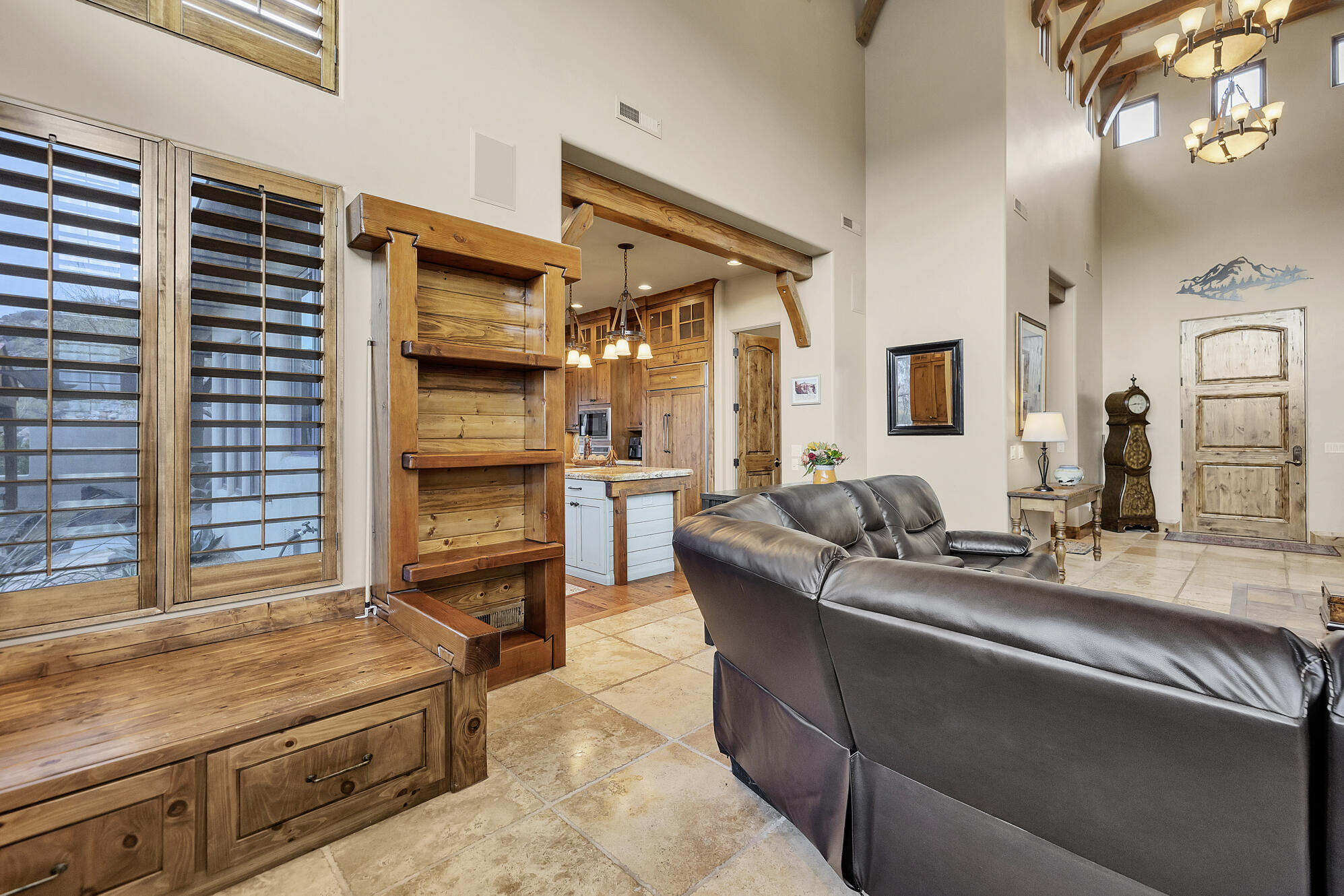 WHISPER RIDGE - Residential