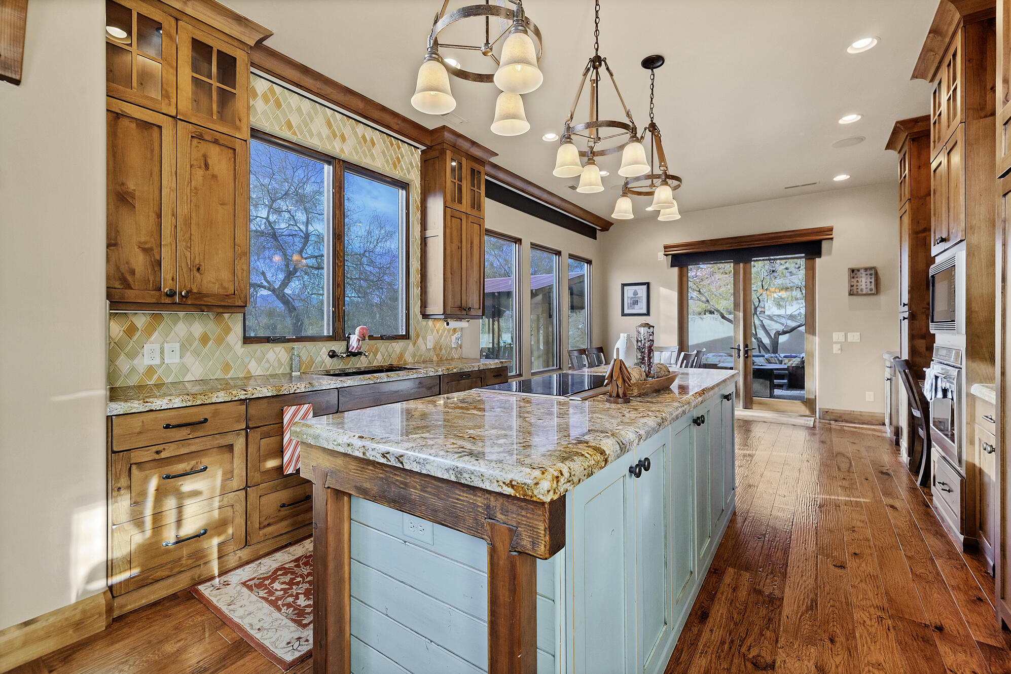 WHISPER RIDGE - Residential