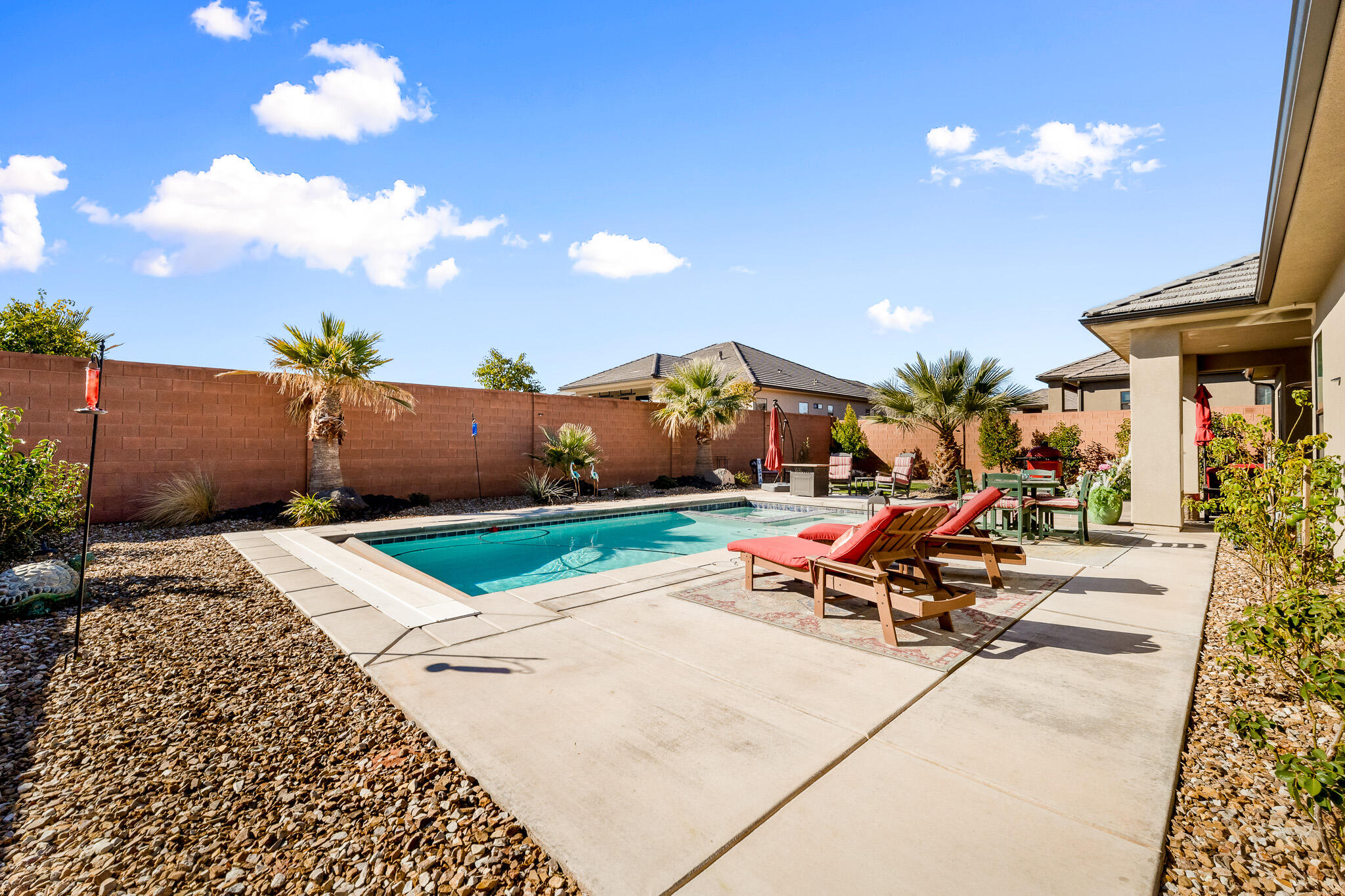 UNITY VILLAGE - Residential