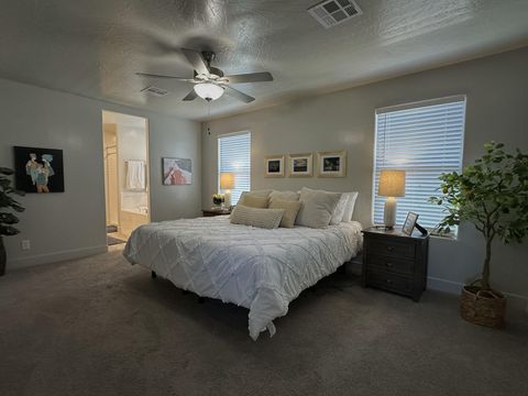 Tiny photo for 528 RIVERBED DR, Washington, UT 84780 (MLS # 26-271962)