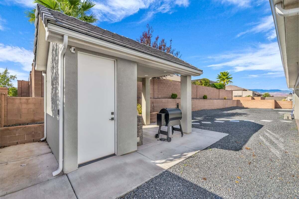 DIXIE SPRINGS - Residential