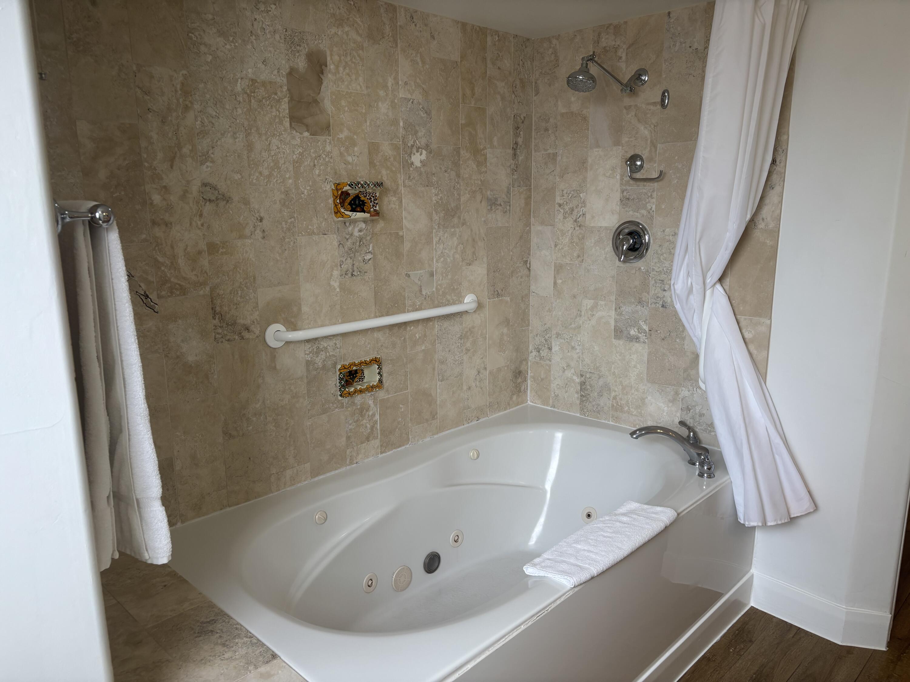 AMIRA AT GREEN VALLEY - Residential