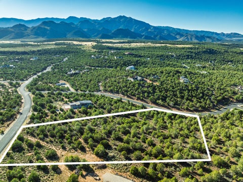Tiny photo for Lot 325 Escalante Path, New Harmony, UT 84757 (MLS # 26-276846)