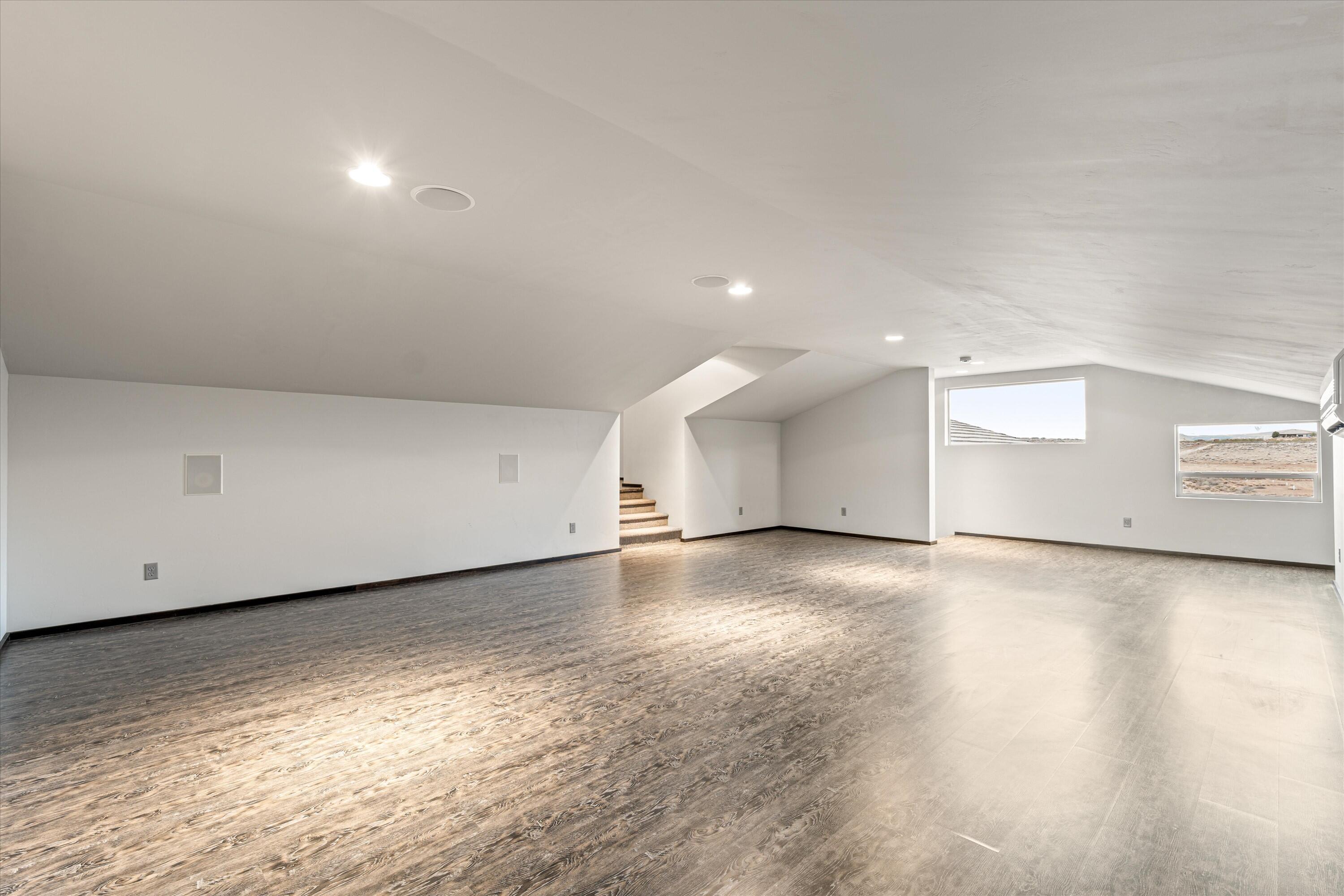 TONAQUINT VALLEY - Residential