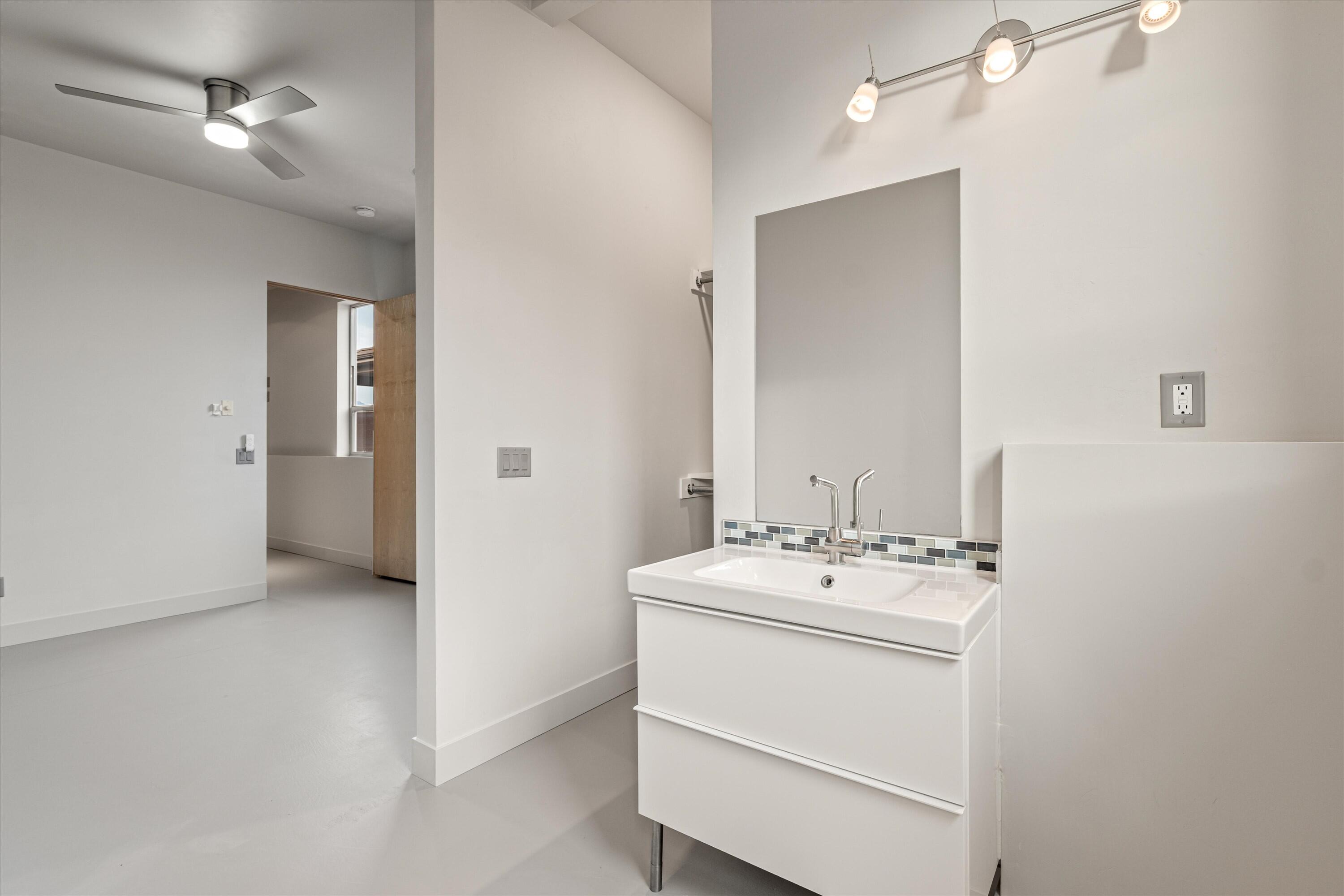 TONAQUINT VALLEY - Residential