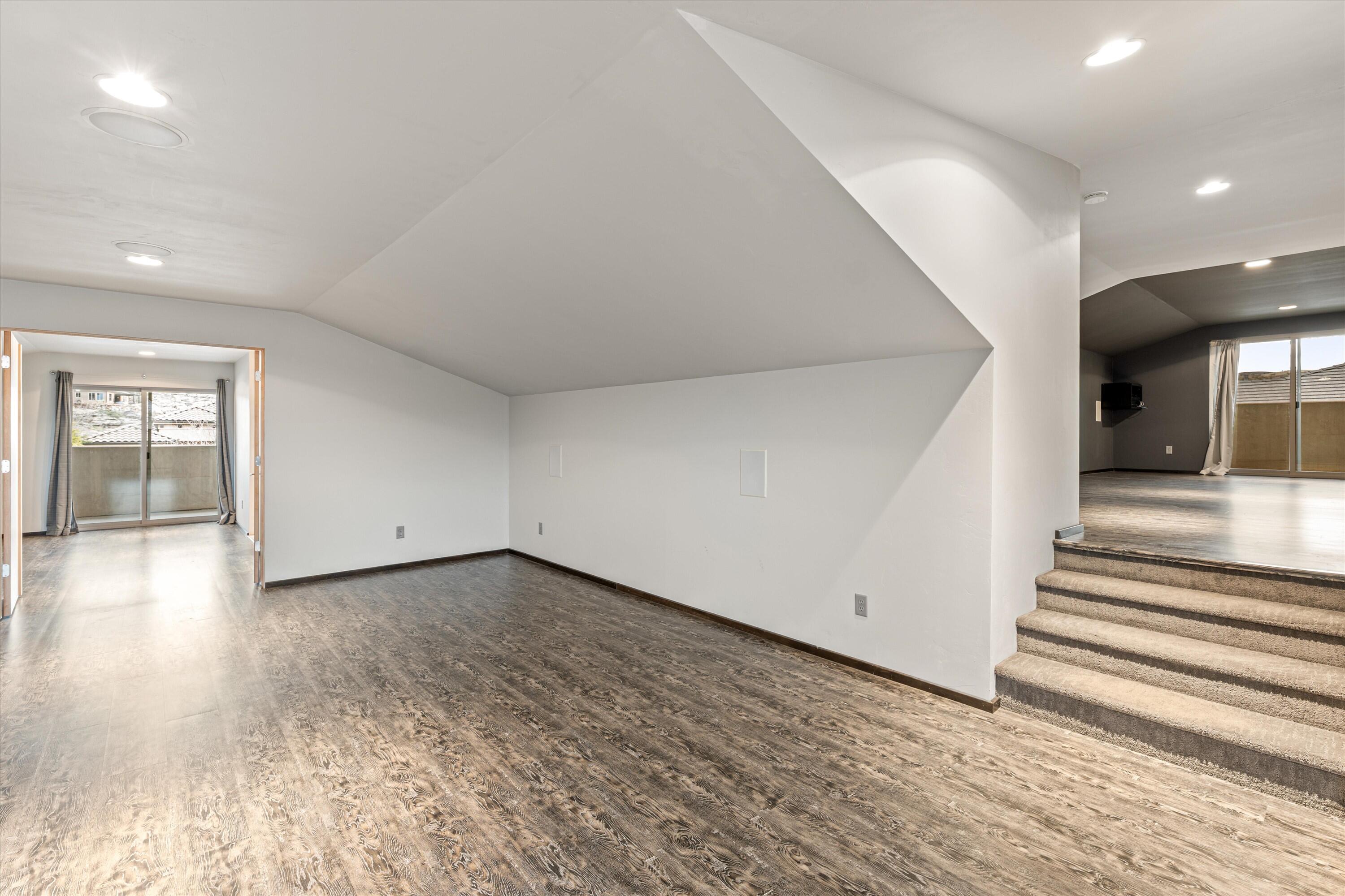 TONAQUINT VALLEY - Residential