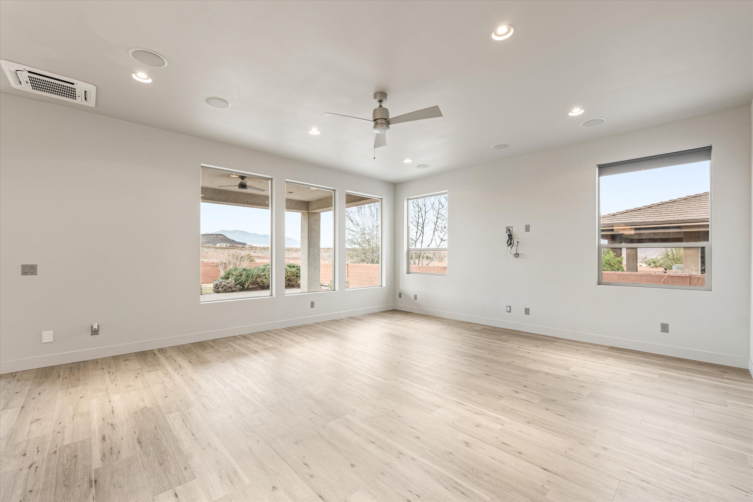 TONAQUINT VALLEY - Residential