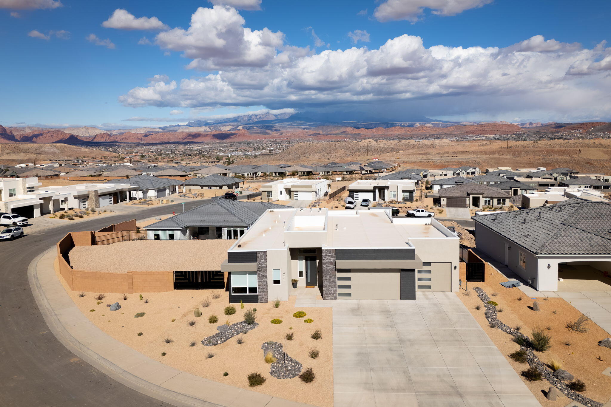 SALARNO HILLS AT DIVARIO - Residential