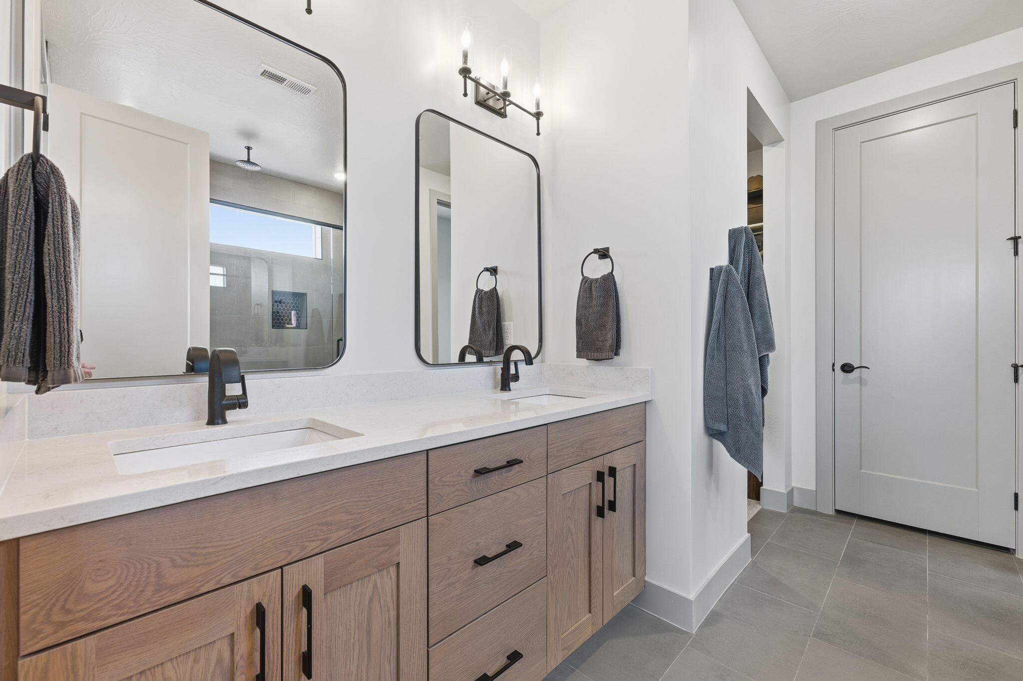 SALARNO HILLS AT DIVARIO - Residential