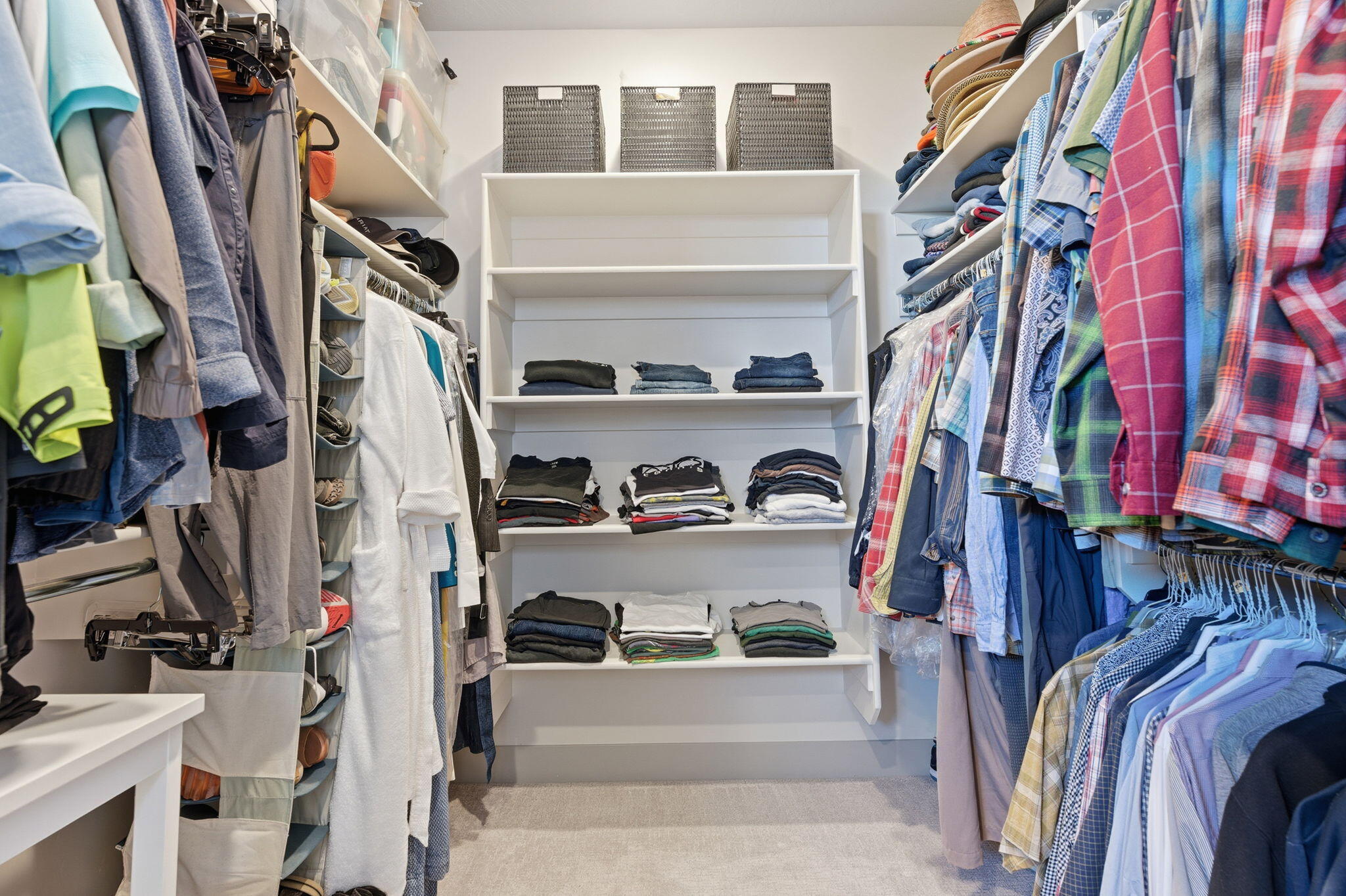 SALARNO HILLS AT DIVARIO - Residential